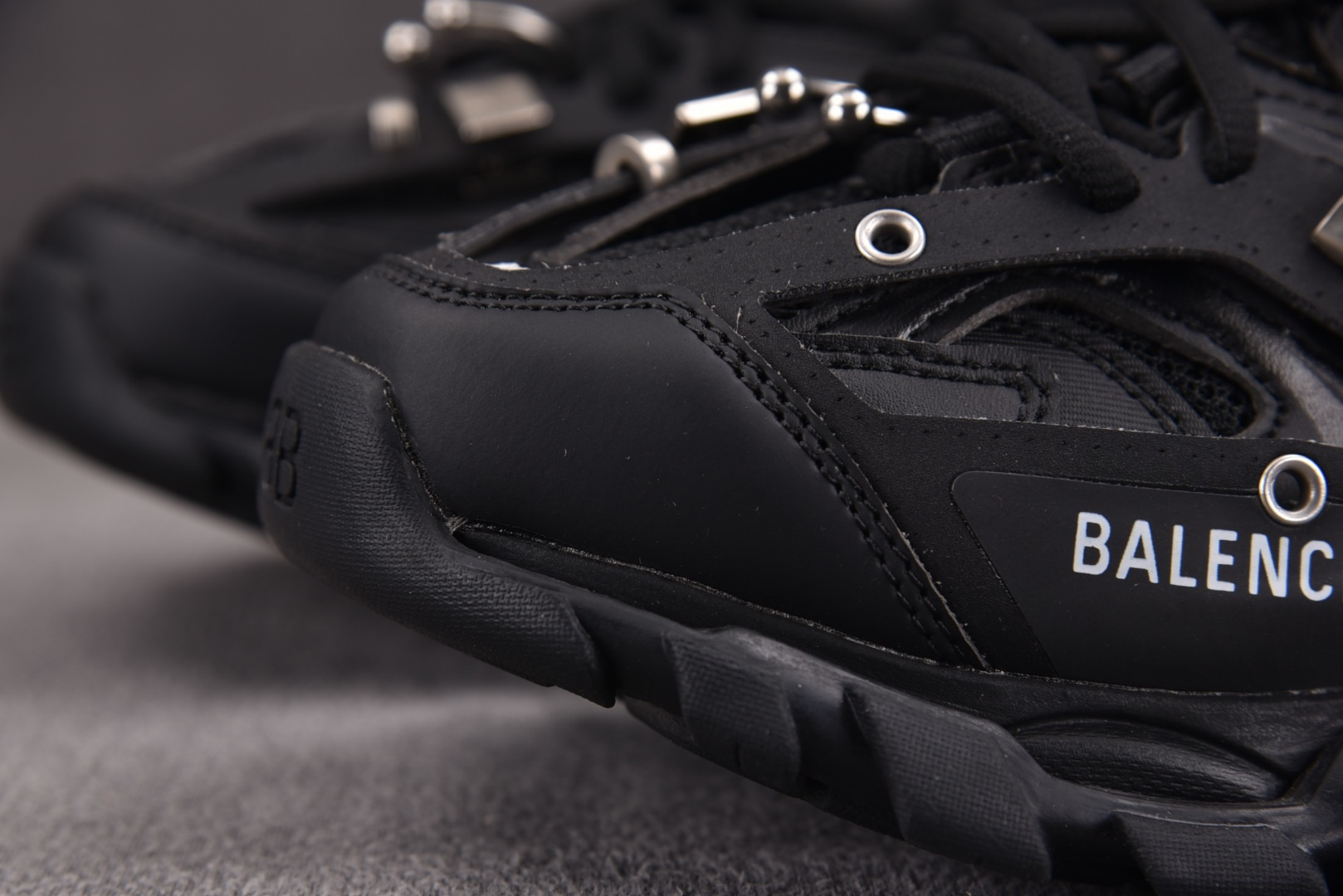 巴黎 EUR:35-46纯原-Balenciaga Track Piercing 黑色 YZ018-5 
