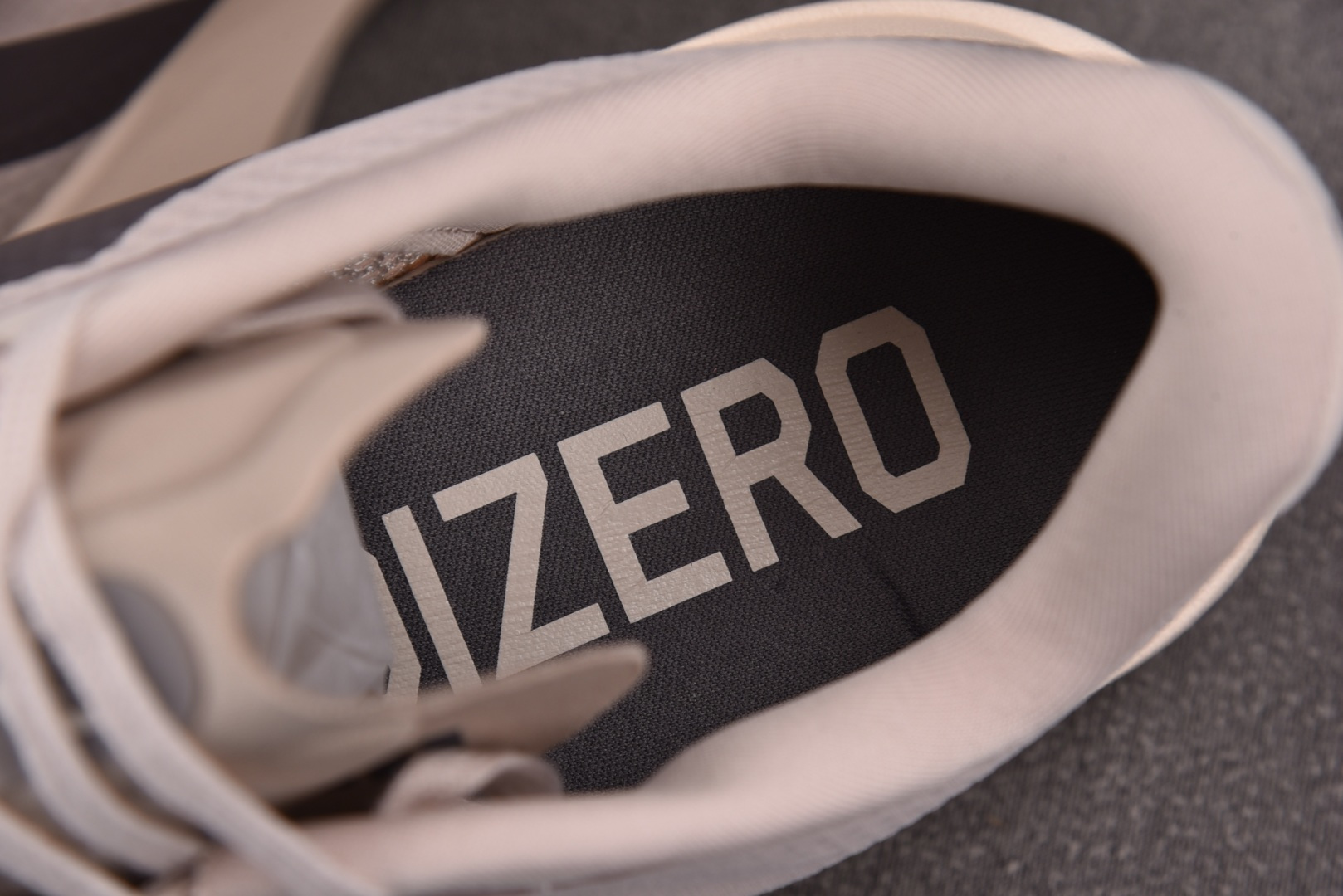 AD EUR:36-45纯原-AD Adizero Evo SL 2 灰褐色 JR2025 YZ039B