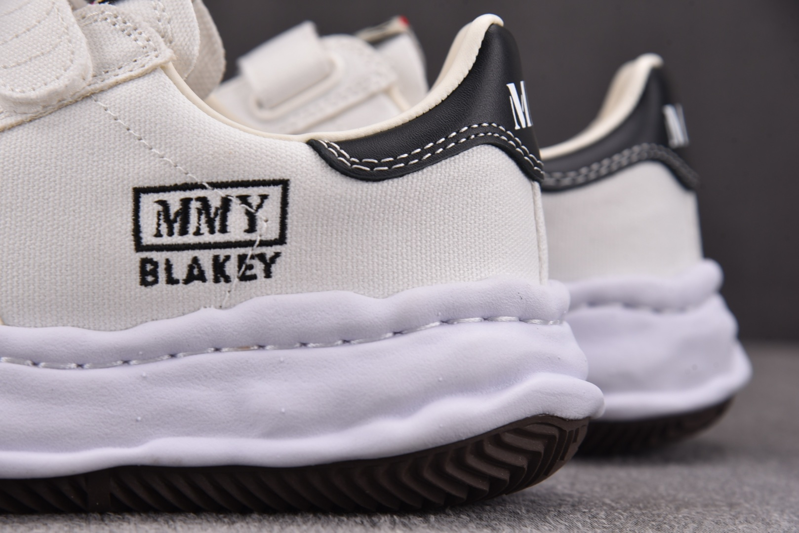 MMY 尺码36-45纯原版出品-MIHARA YASUHIRO 白布 No.606 YZ022尺码：3