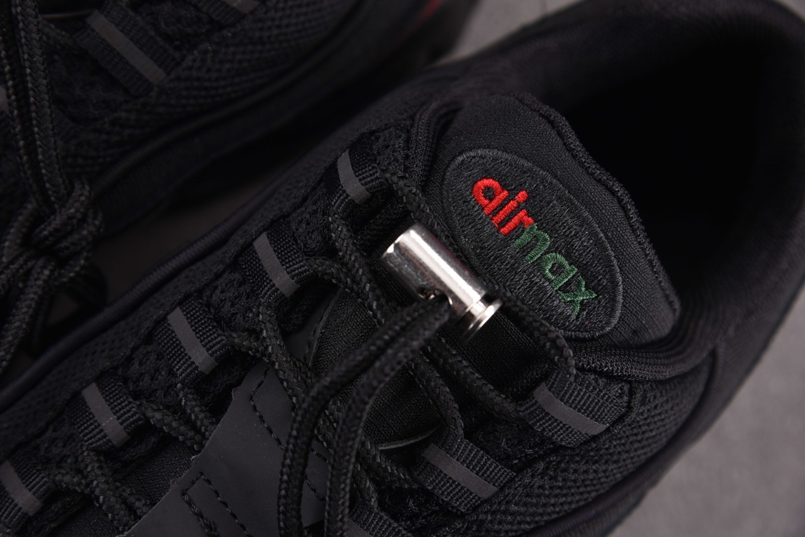 MAX EUR:36-47.5纯原版出品-NK Air Max 95 SP Undefeated Bla