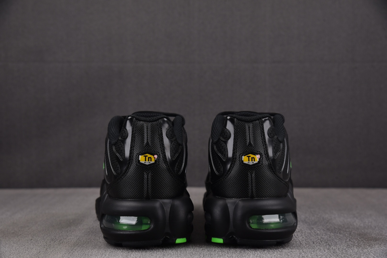 MAX EUR:36-46纯原版出品-NK Air Max Plus Black Green Strik