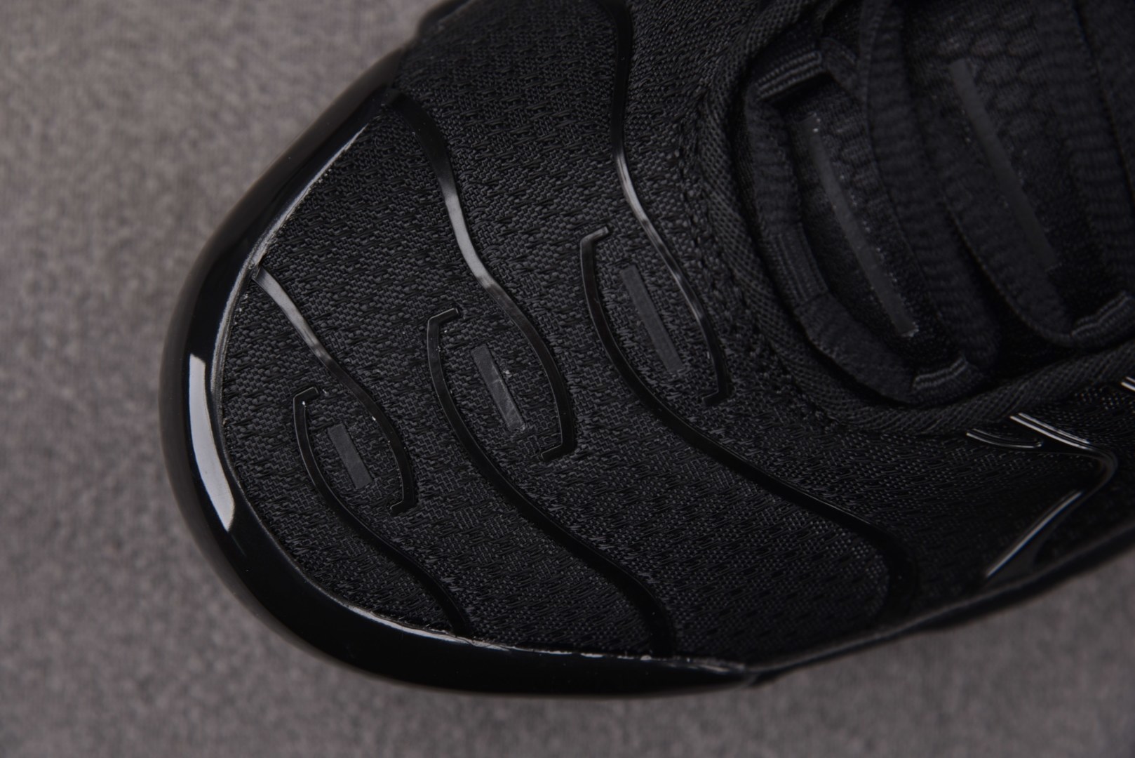 MAX EUR:36-46纯原版出品-NK Air Max Plus Black Green Strik