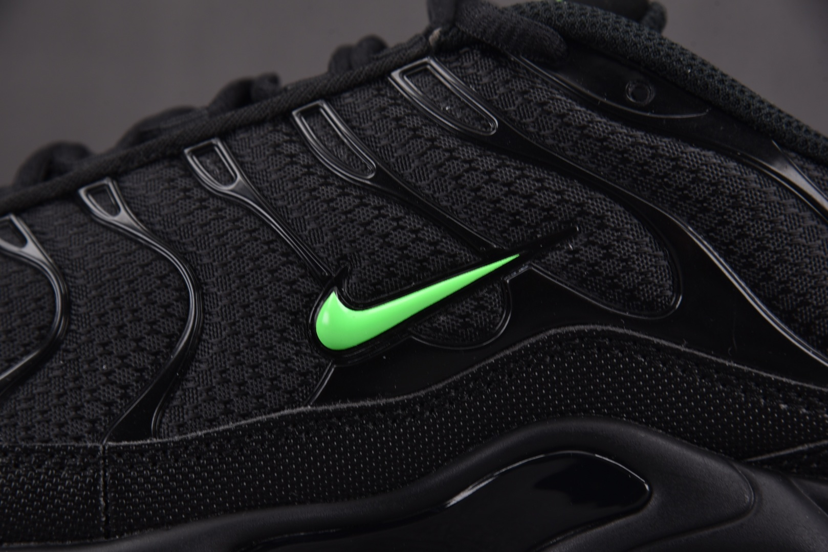 MAX EUR:36-46纯原版出品-NK Air Max Plus Black Green Strik