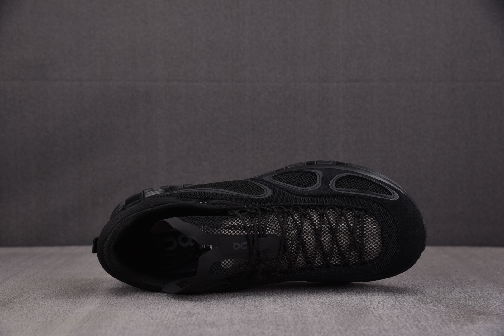 On昂跑 EUR:36-45纯原版出品-FKA x On Cloud X4 黑色 YZ039尺码：36 