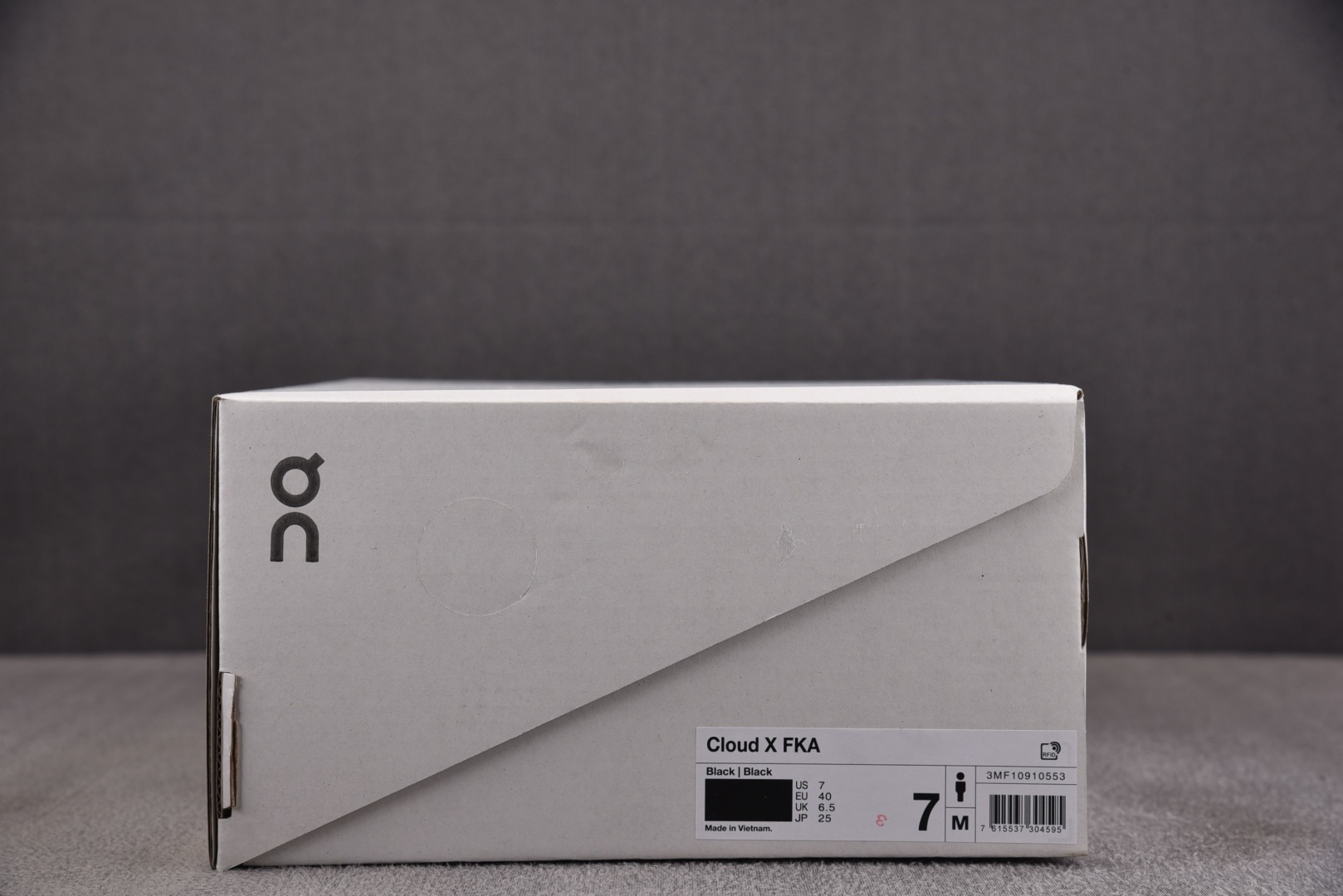 On昂跑 EUR:36-45纯原版出品-FKA x On Cloud X4 黑色 YZ039尺码：36 