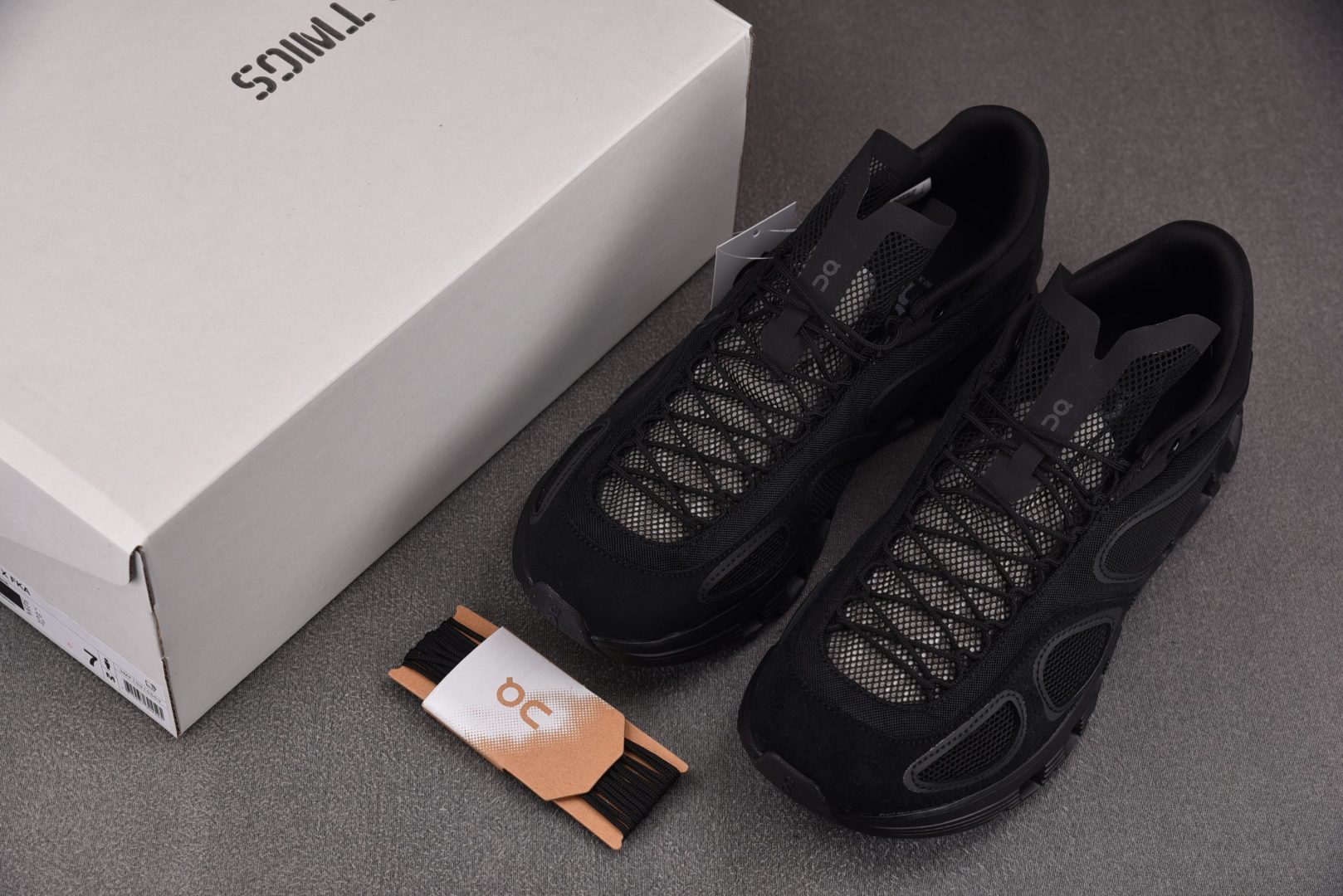 On昂跑 EUR:36-45纯原版出品-FKA x On Cloud X4 黑色 YZ039尺码：36 