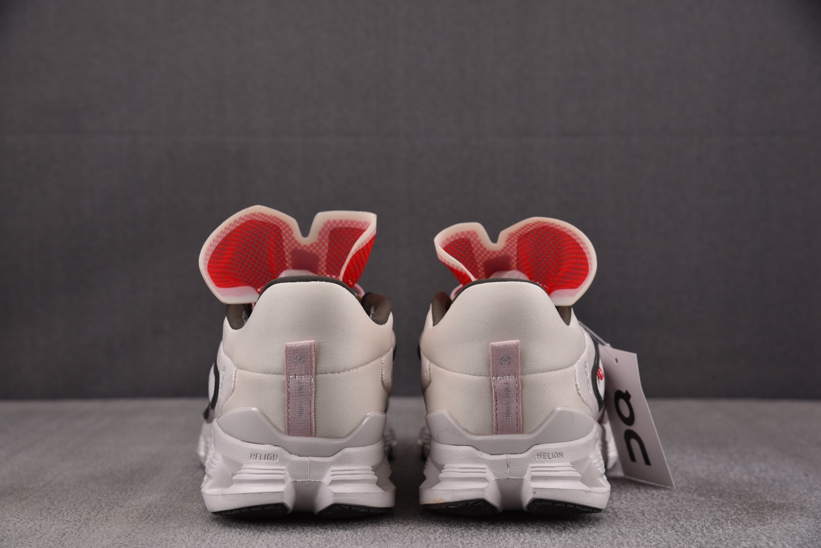 On昂跑 EUR:36-45纯原版出品-FKA x On Cloud X4 灰红 YZ039尺码：36 