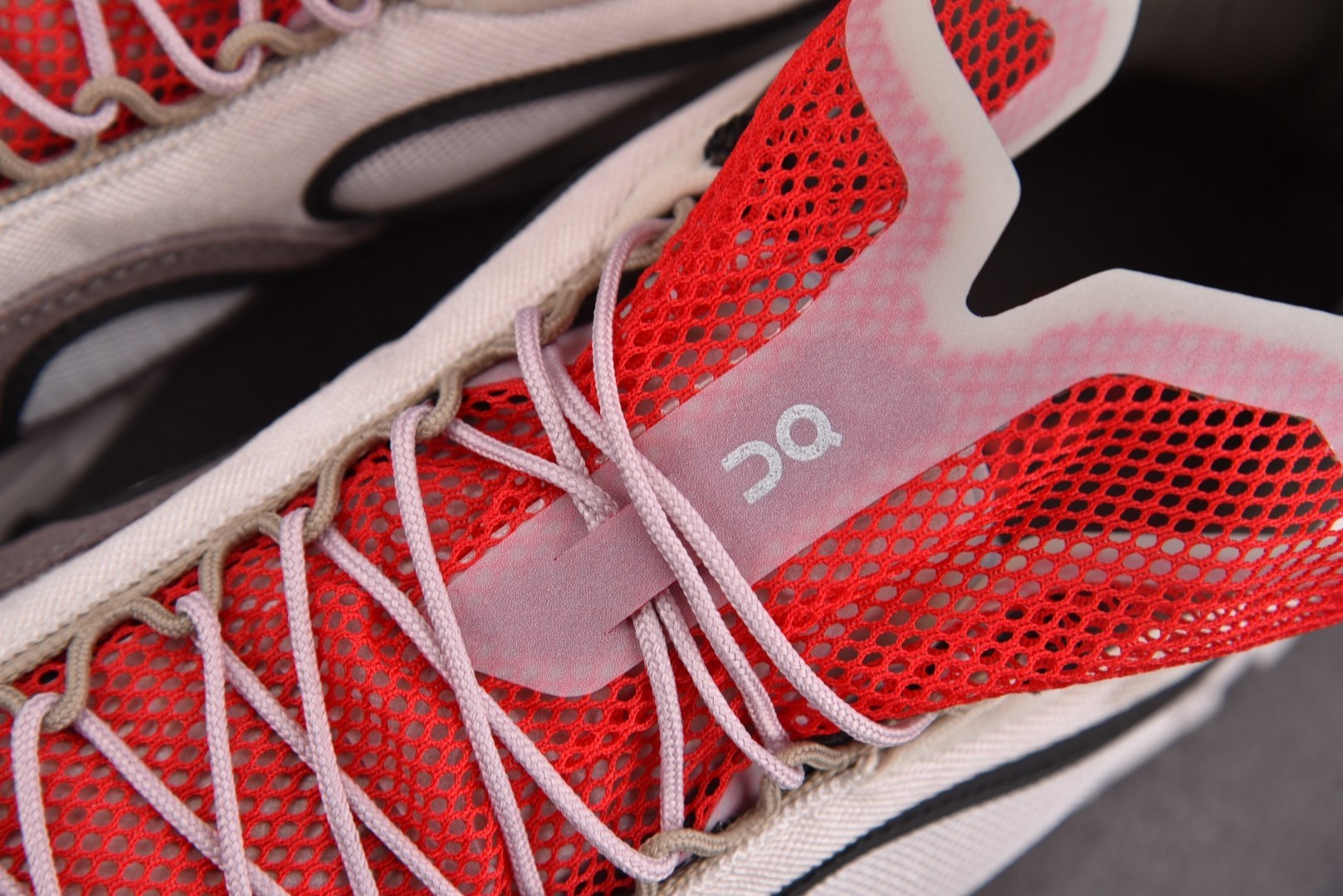 On昂跑 EUR:36-45纯原版出品-FKA x On Cloud X4 灰红 YZ039尺码：36 