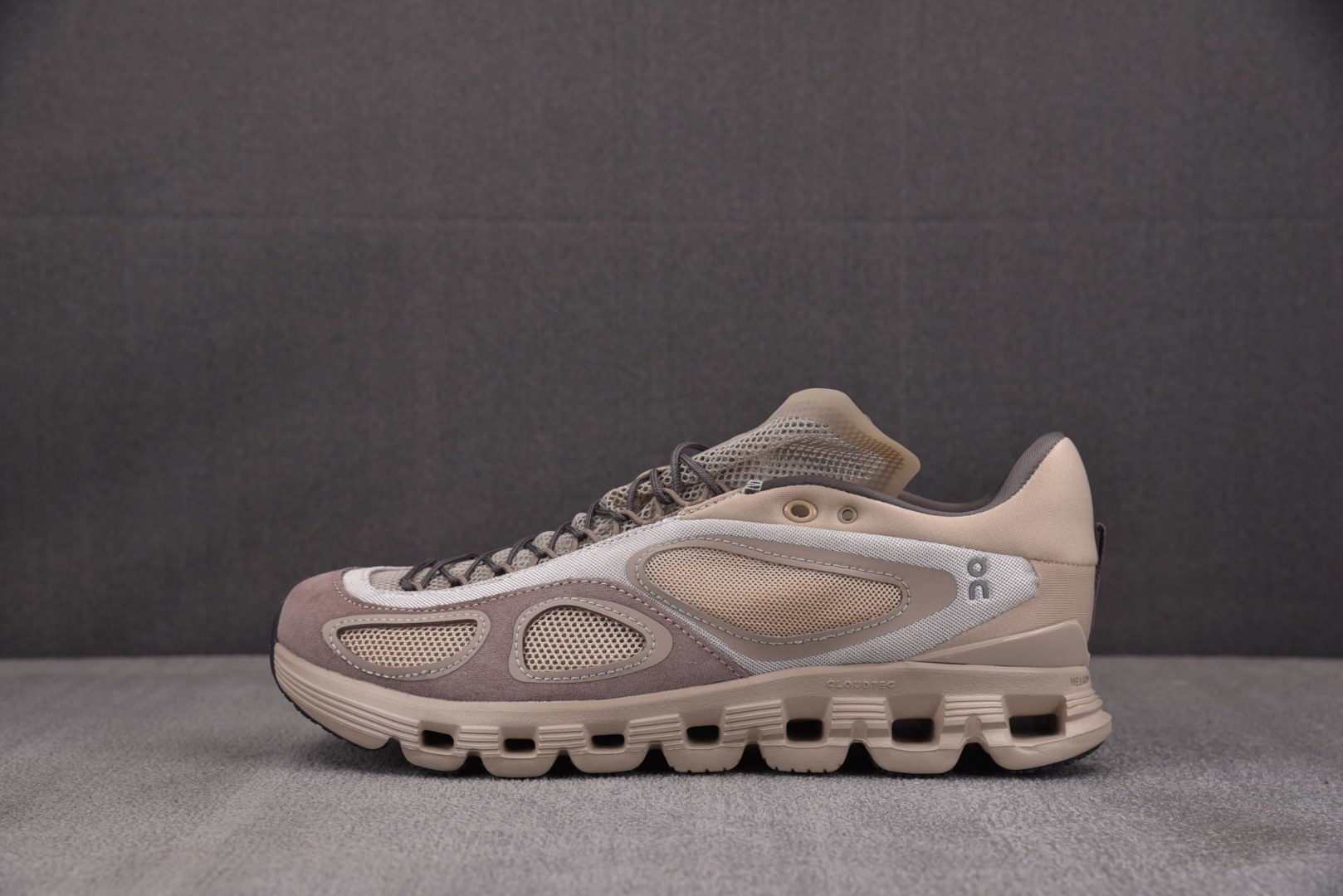 On昂跑 EUR:36-45纯原版出品-FKA x On Cloud X4 米棕 YZ039尺码：36 