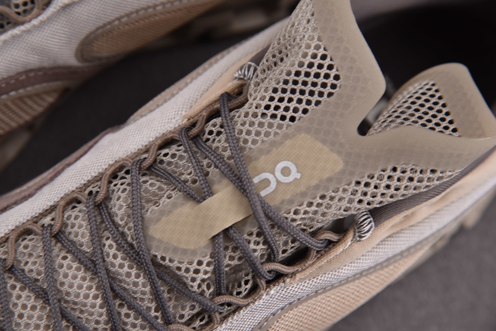 On昂跑 EUR:36-45纯原版出品-FKA x On Cloud X4 米棕 YZ039尺码：36 