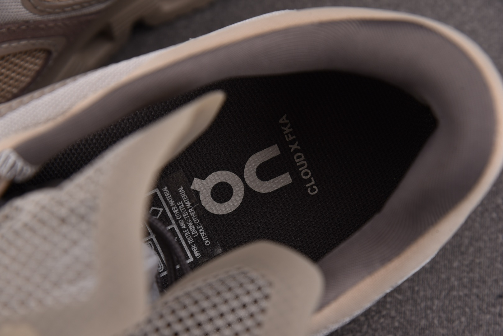 On昂跑 EUR:36-45纯原版出品-FKA x On Cloud X4 米棕 YZ039尺码：36 
