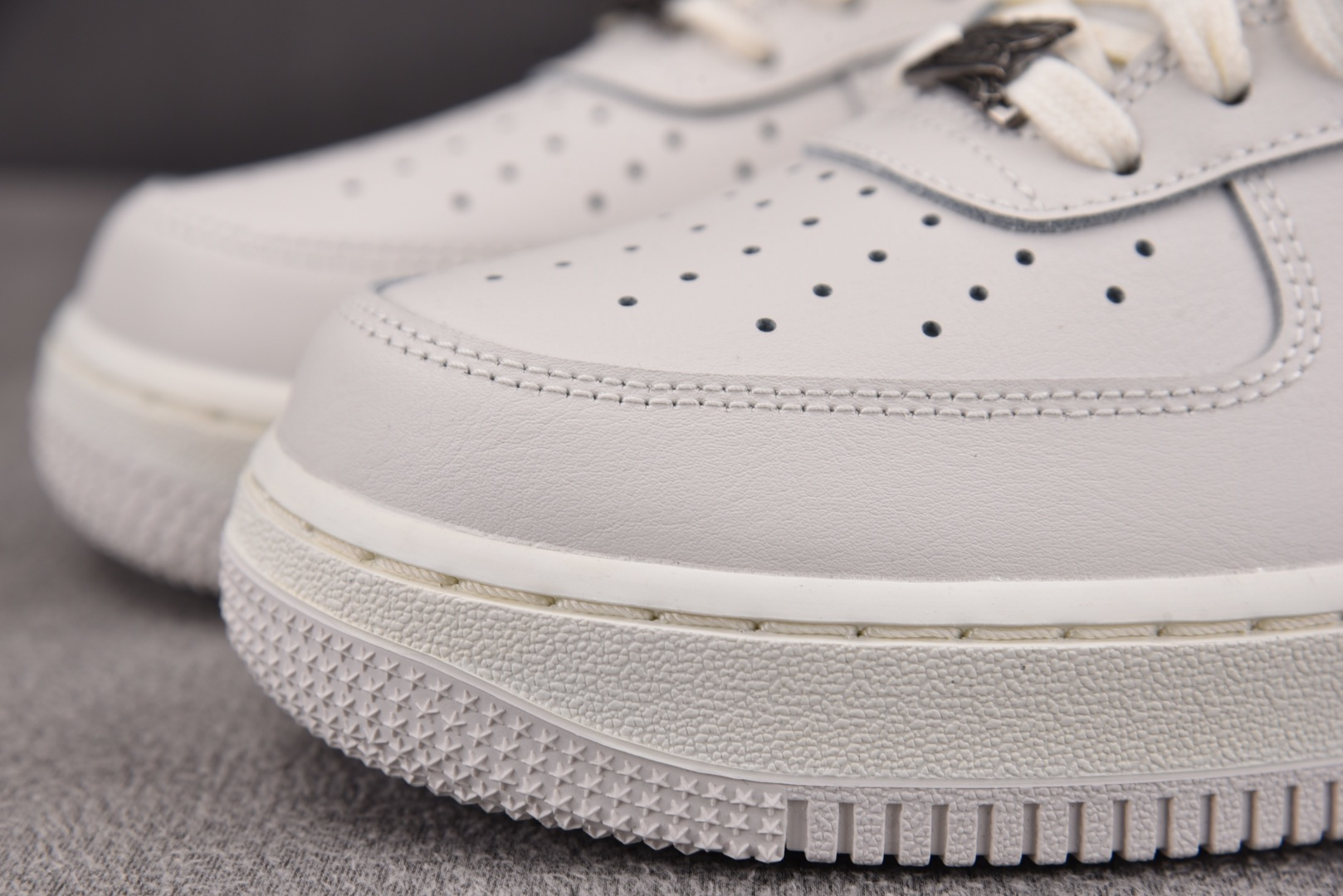 AF1 尺码:36-46纯原版出品-NK Air Force 1 '07 PRM 米白 IQ1119-0