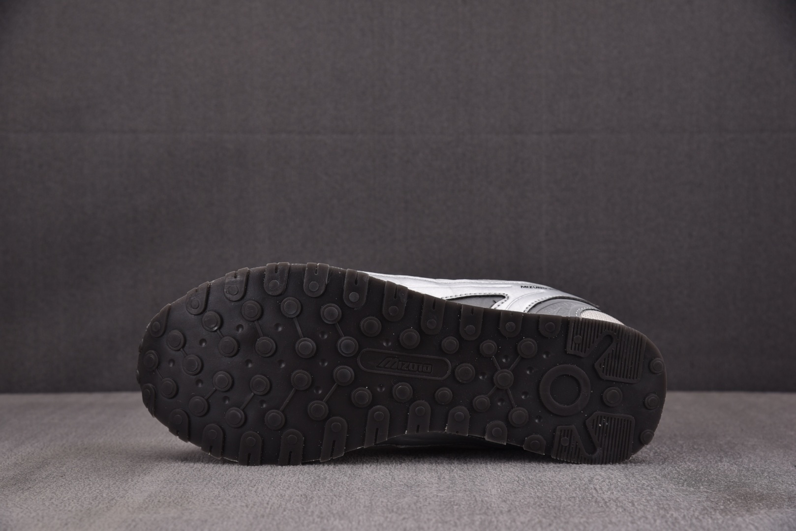 美津浓 尺码:36-45纯原版出品-Mizuno LG 60S 2K 浅灰色 D1GH YZ008尺码：