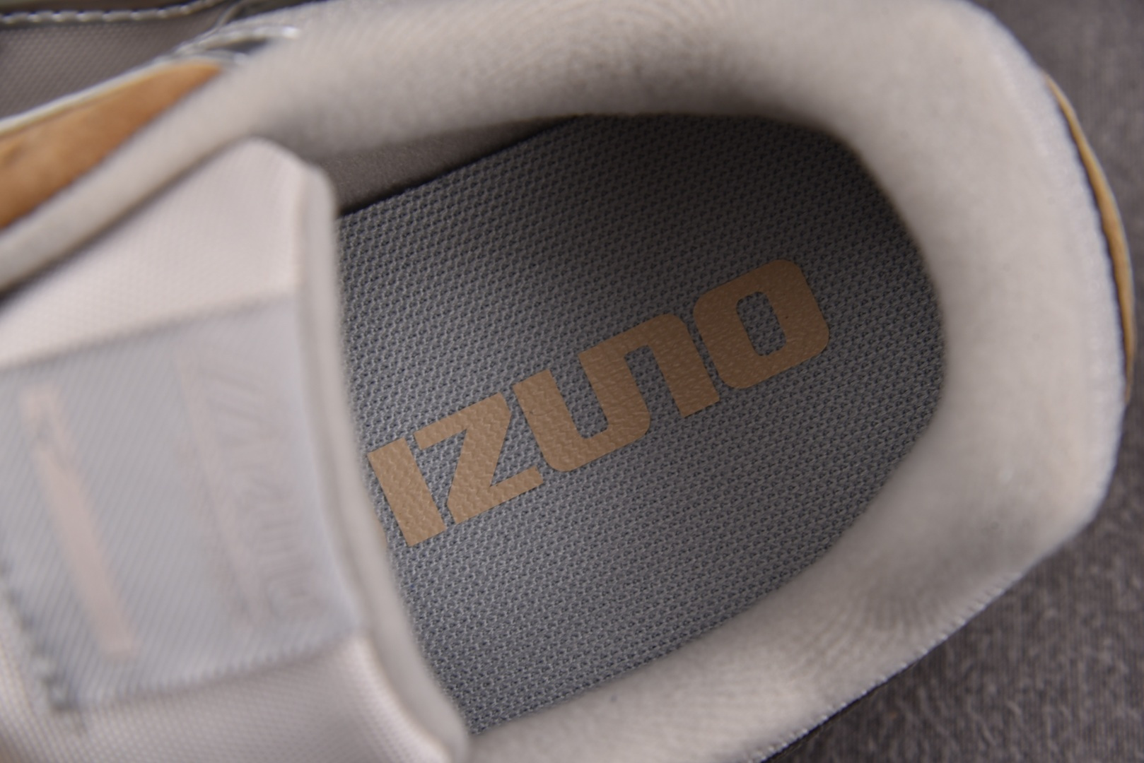 美津浓 尺码:36-45纯原版出品-Mizuno LG 60S 2K 浅灰色 D1GH YZ008尺码：