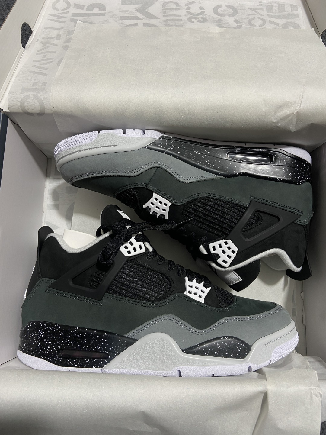 AJ4纯原 尺码:40-48.5纯原版出品-Air Jordan 4 Fear 恐惧 黑灰 FQ8138