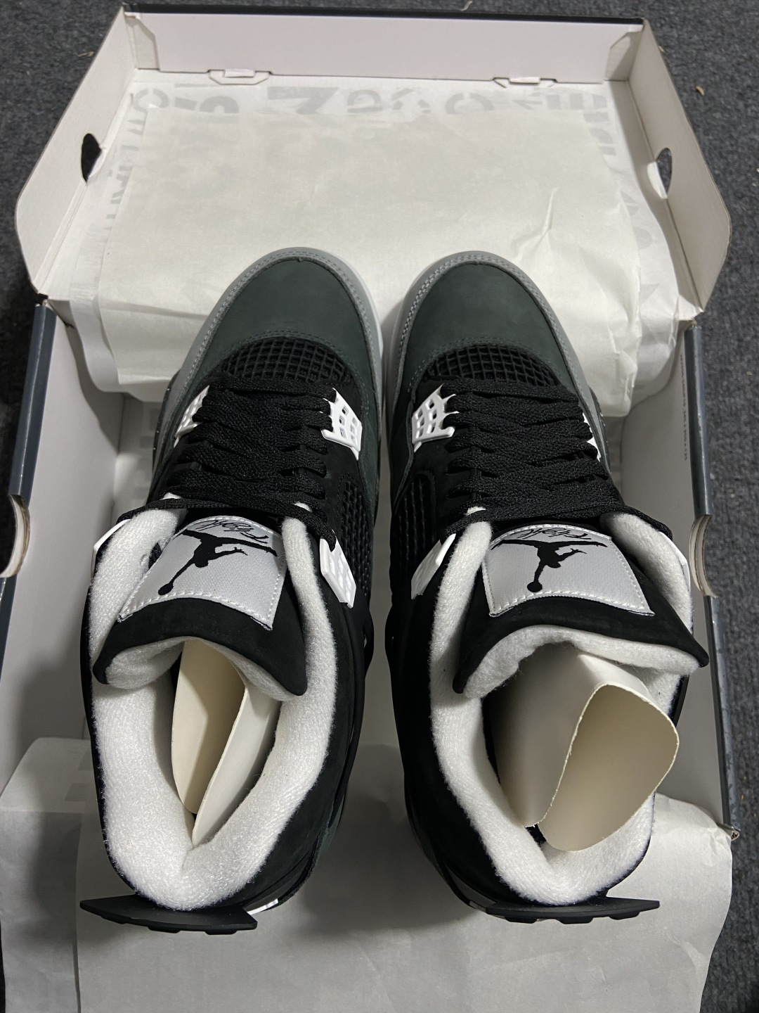 AJ4纯原 尺码:40-48.5纯原版出品-Air Jordan 4 Fear 恐惧 黑灰 FQ8138