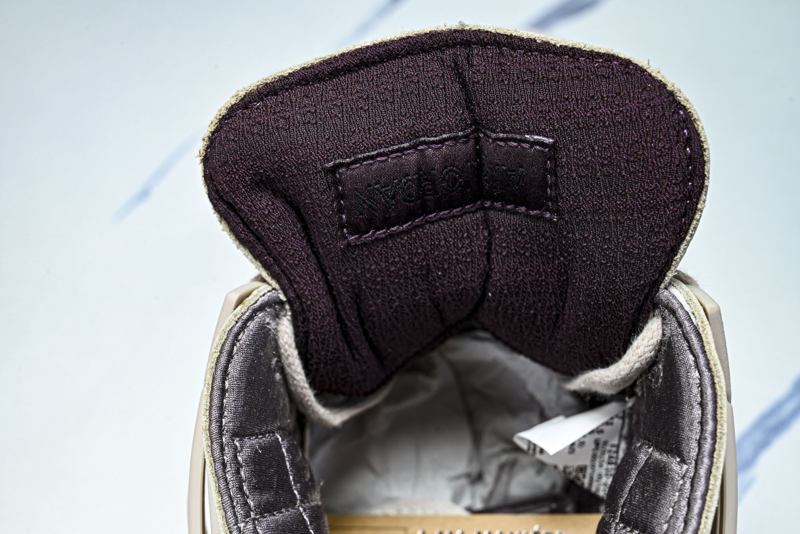 纯原出品-A Ma Maniere x Air Jordan 4 Retro Fossil Stone 