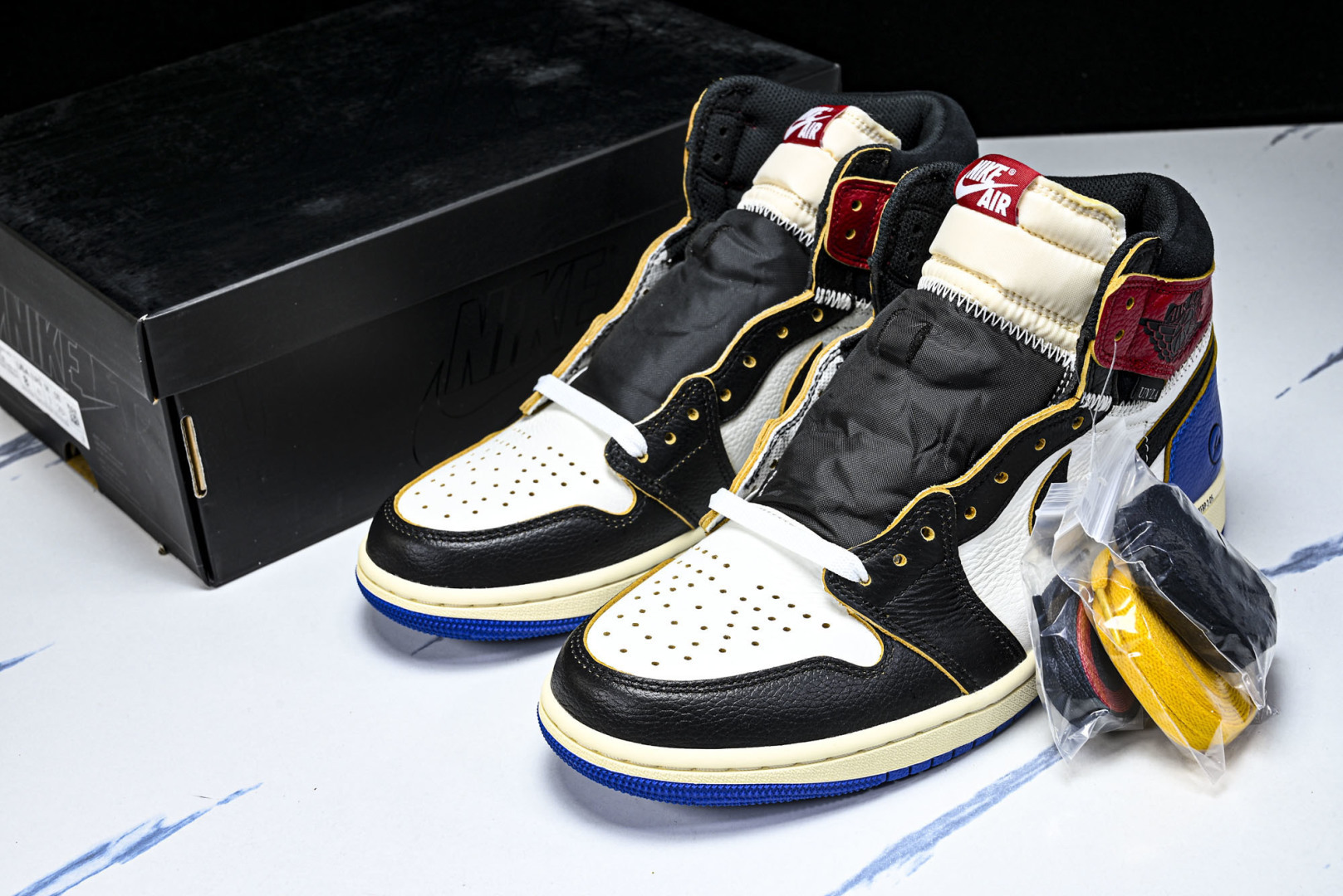 AJ1蓝拼接 尺码40-47.5纯原出品-Air Jordan 1 Retro High OG SP F