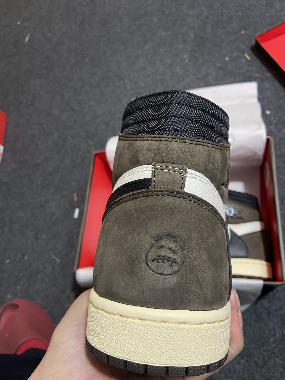 AJ1高帮倒钩 鬼脸 尺码：36-47.5纯原-Air Jordan 1 Travis Scott AJ