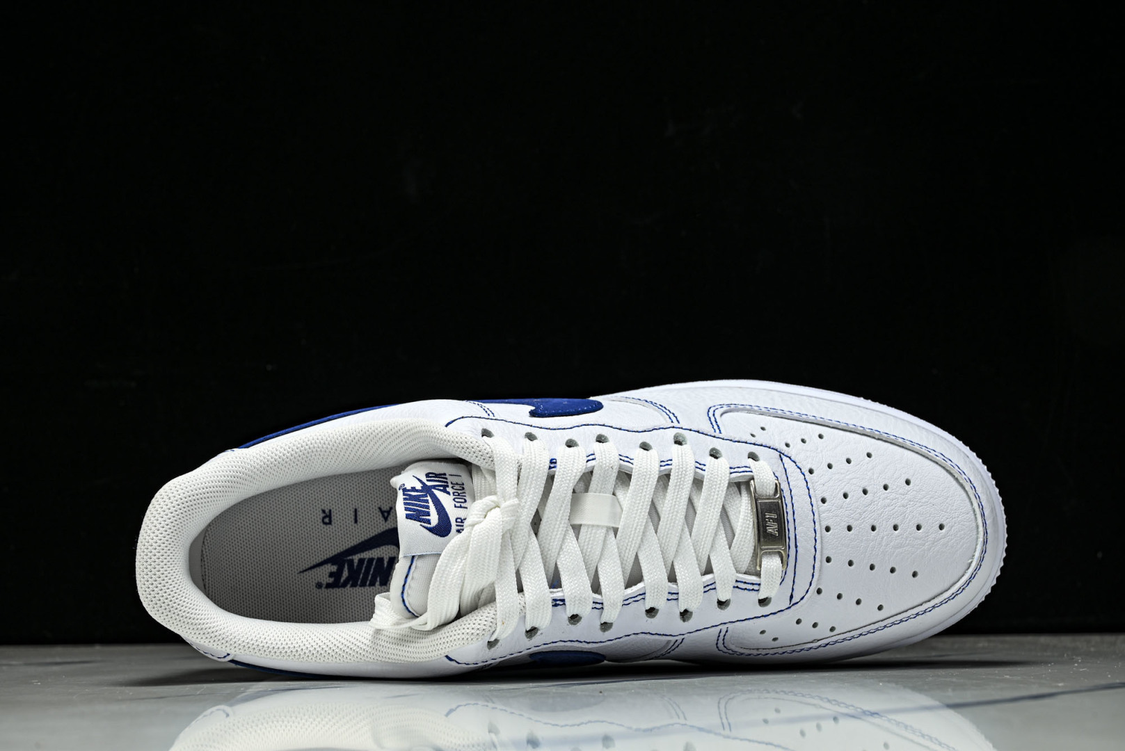 (MAX)NK Air Force 1'07 Low 空军一号低帮休闲板鞋 HQ2037-10035.5