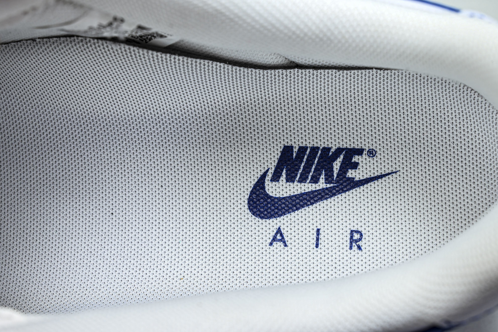 (MAX)NK Air Force 1'07 Low 空军一号低帮休闲板鞋 HQ2037-10035.5