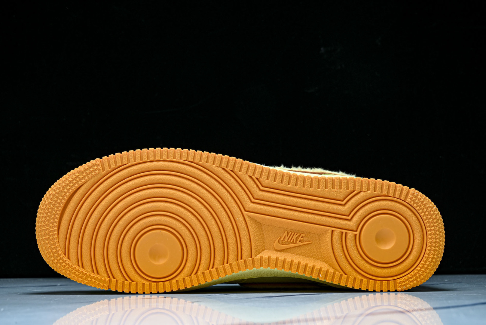 (MAX)NK Air Force 1'07 Low 空军一号低帮休闲板鞋 1U7612 700 YZ0