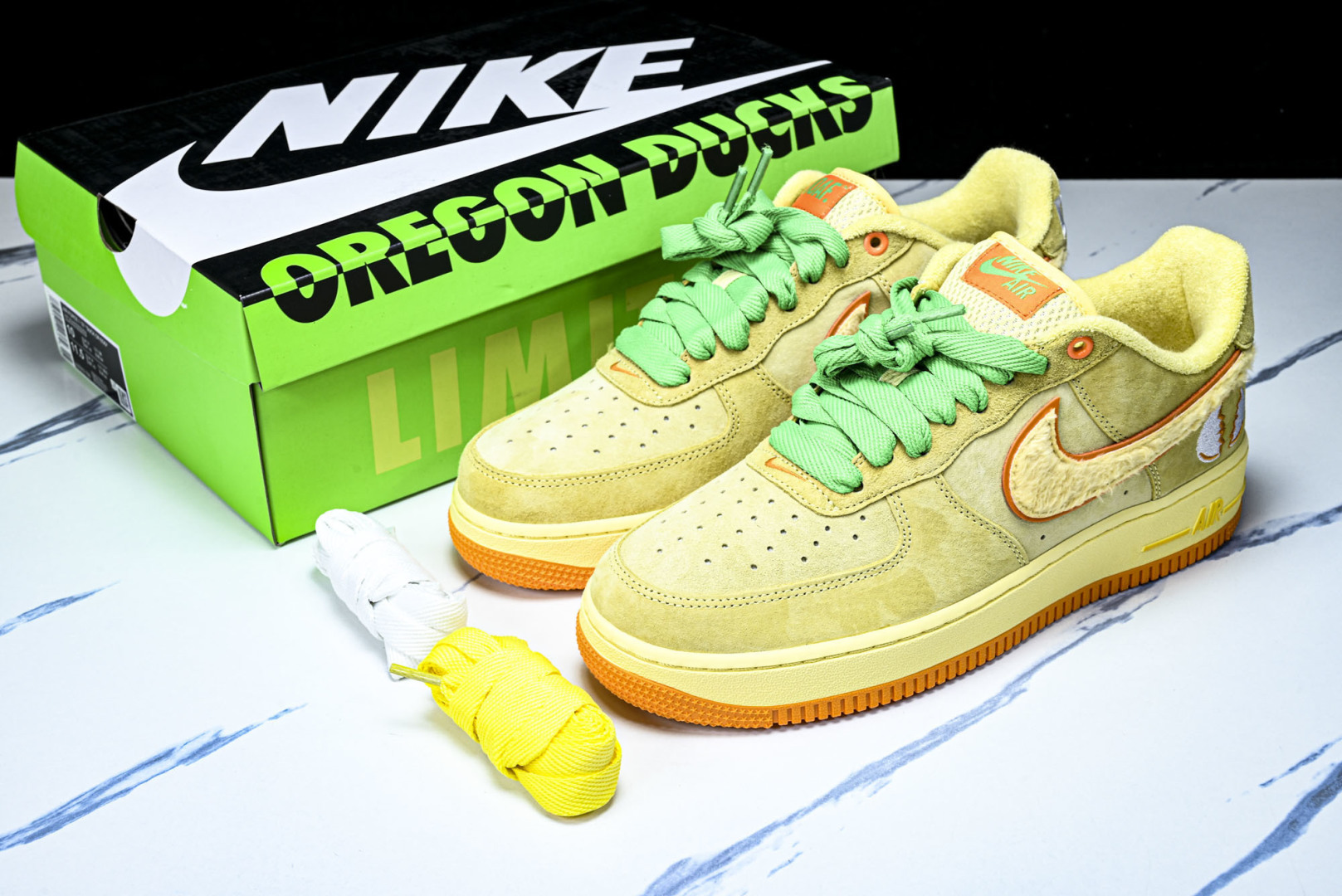 (MAX)NK Air Force 1'07 Low 空军一号低帮休闲板鞋 1U7612 700 YZ0