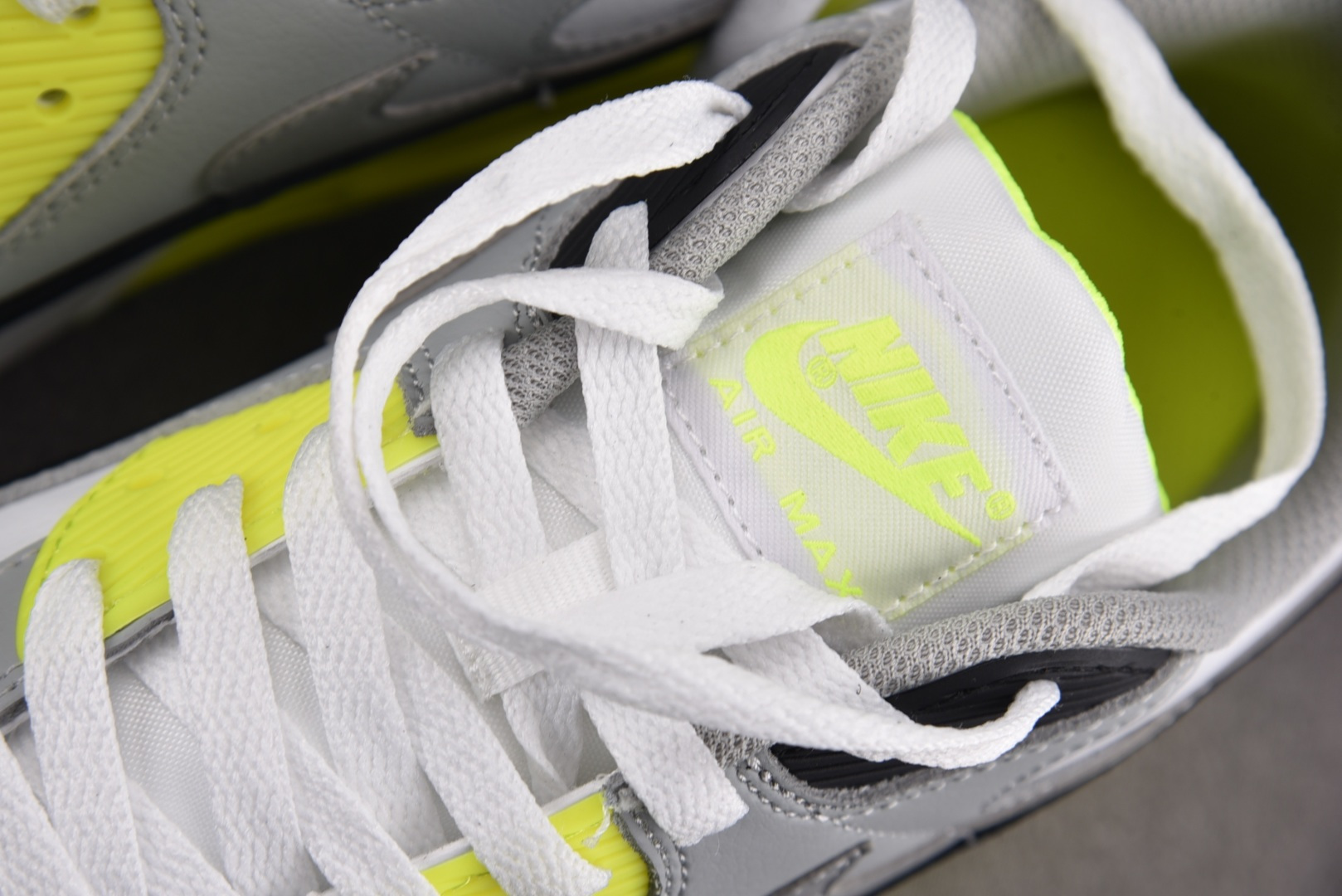 福利特价纯原版出品-NK Air Max 90 LTR 黑白绿 CD6864-101 YZ039尺码：3