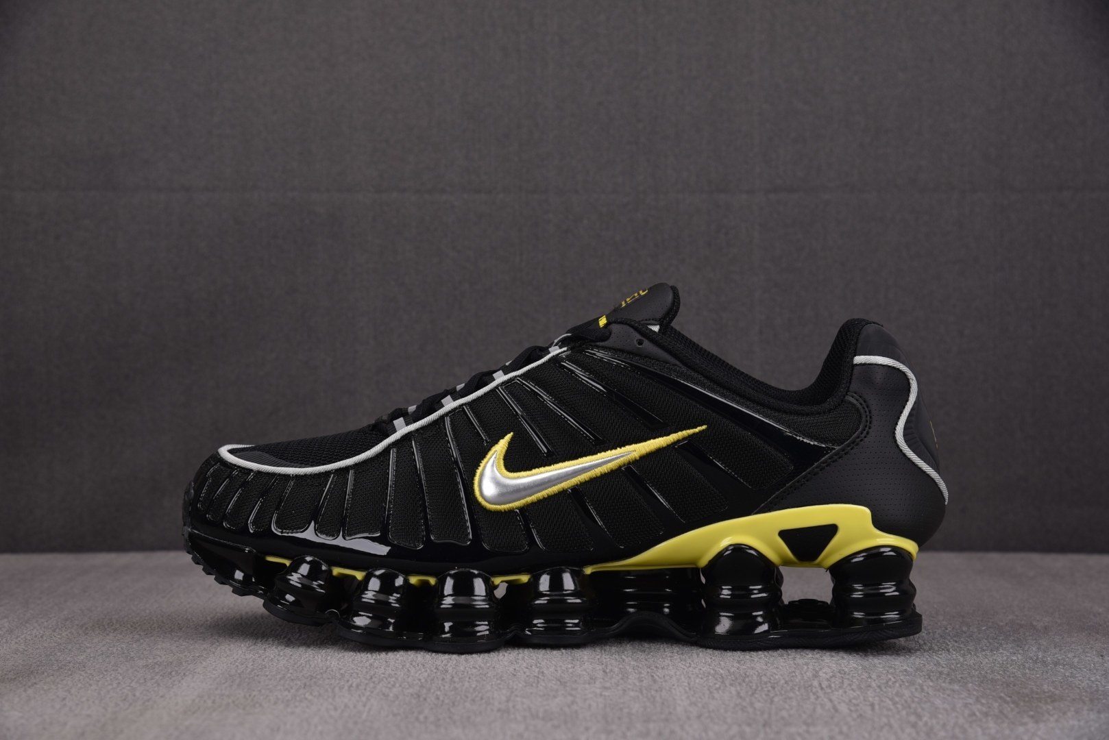 MAX EUR:39-47.5纯原-NK Shox TL 黑黄 CN0151-002 YZ039尺码：3