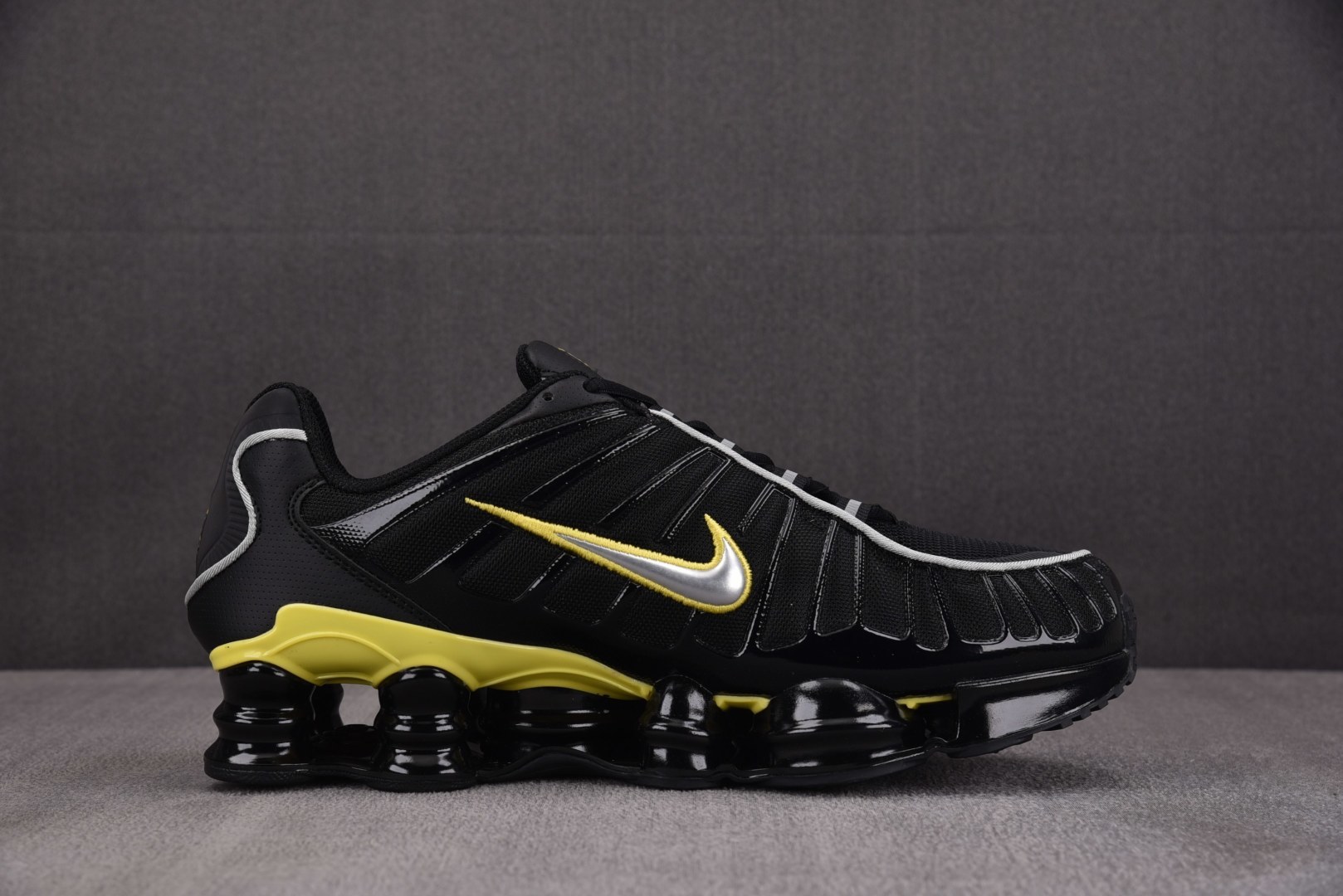 MAX EUR:39-47.5纯原-NK Shox TL 黑黄 CN0151-002 YZ039尺码：3