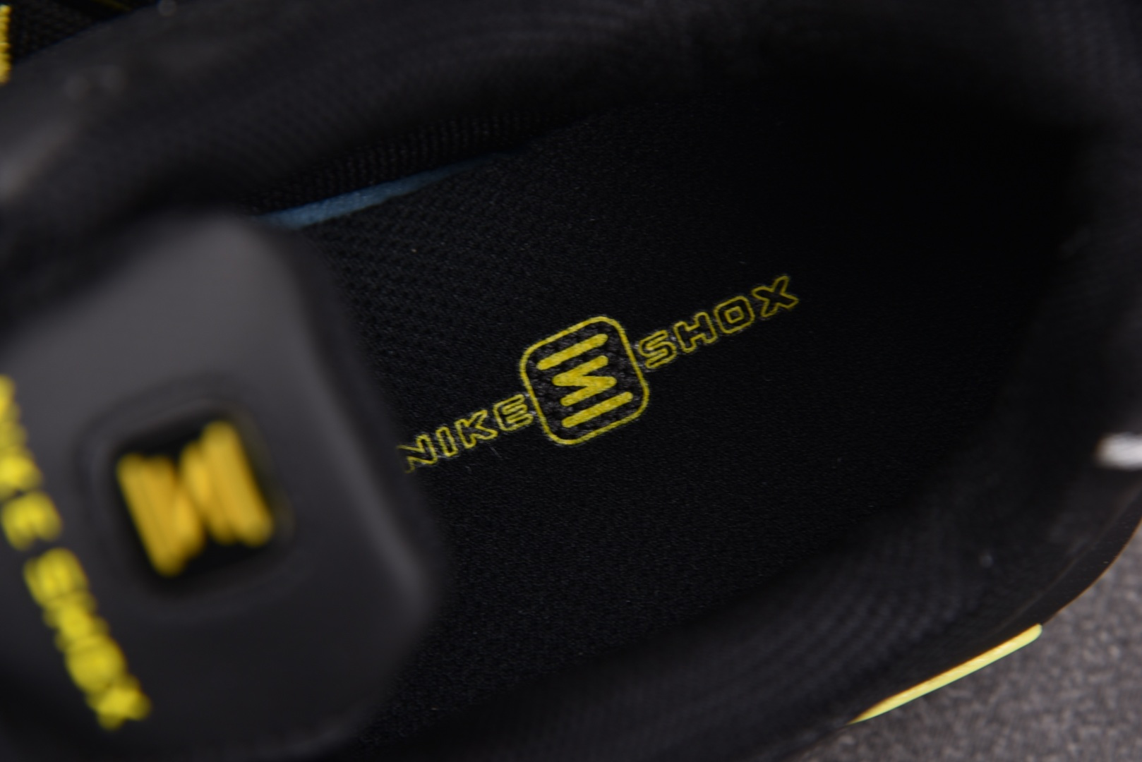 MAX EUR:39-47.5纯原-NK Shox TL 黑黄 CN0151-002 YZ039尺码：3