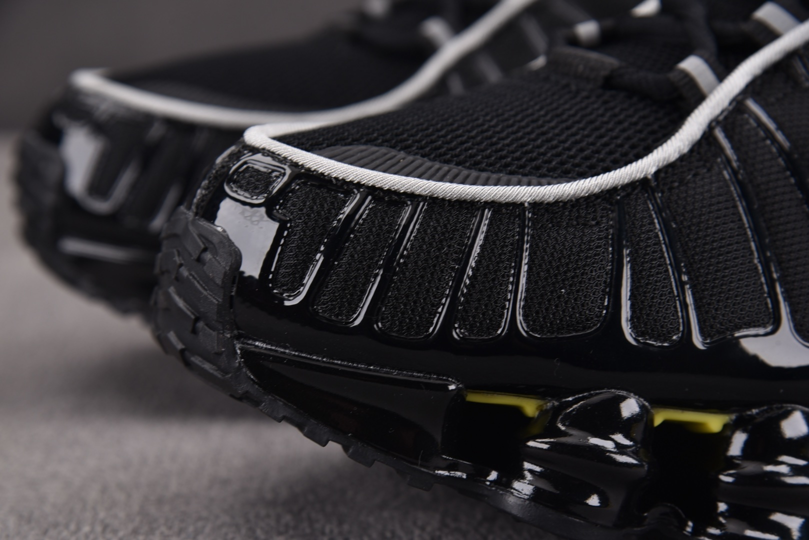 MAX EUR:39-47.5纯原-NK Shox TL 黑黄 CN0151-002 YZ039尺码：3