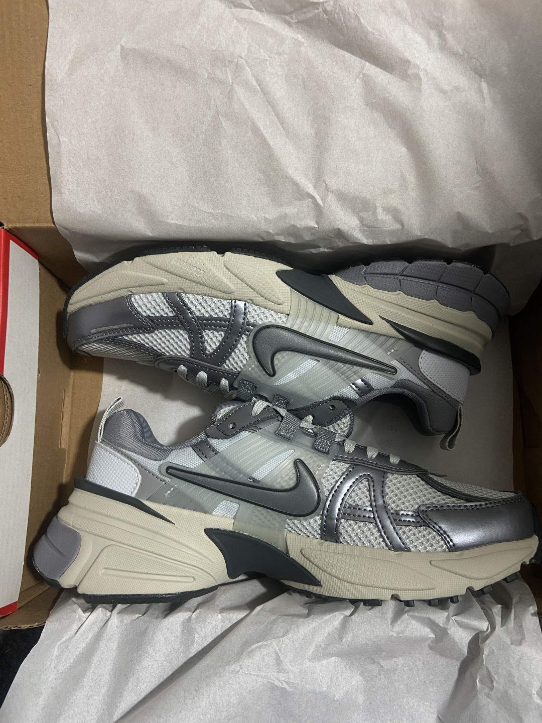 V2K RUN 尺码:35.5-46P：350纯原出品-V2K Run 灰色 FD0736-003 YZ