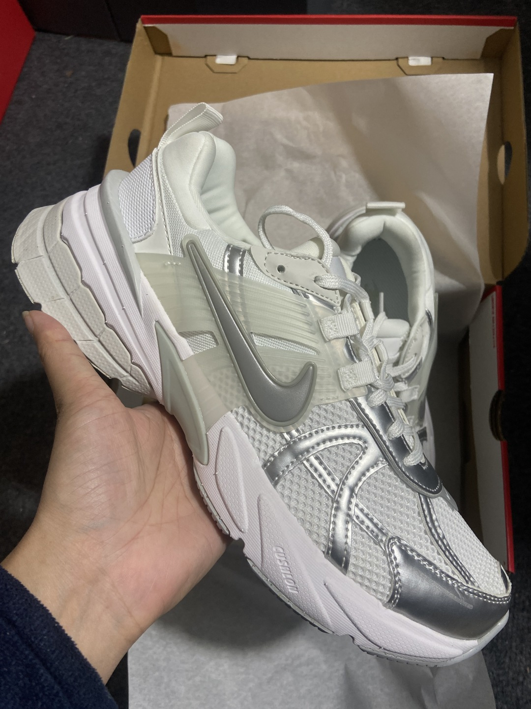 V2K 尺码:36-46P:350纯原版出品-V2K Run Metallic Silver White