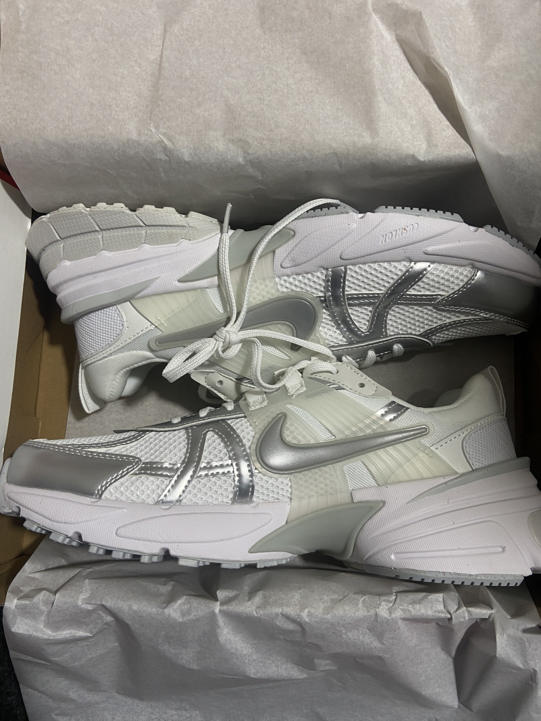 V2K 尺码:36-46P:350纯原版出品-V2K Run Metallic Silver White