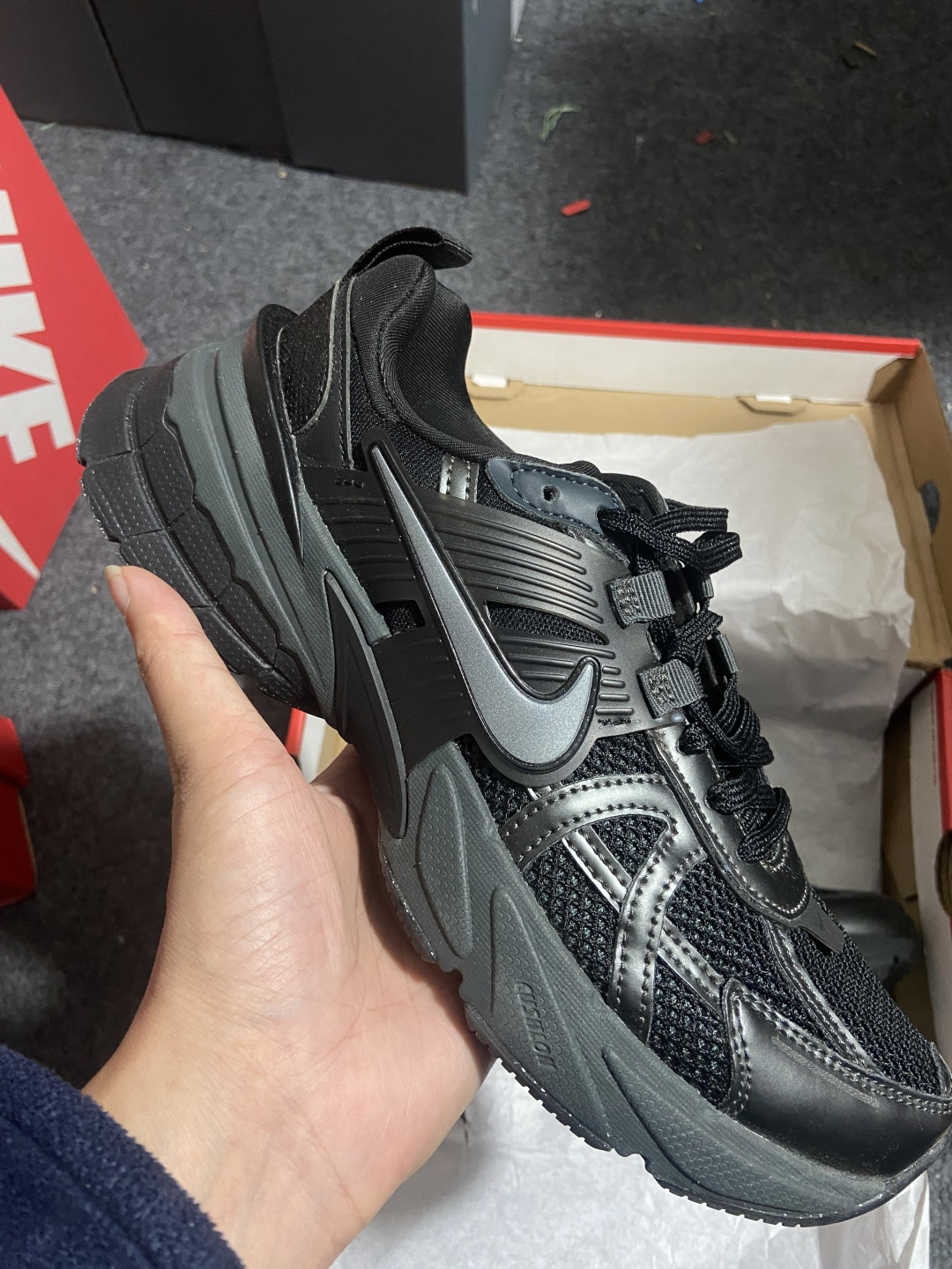 V2K 尺码:35.5-46P:350纯原版出品-V2K Run 黑色 FD0736-001 YZ039