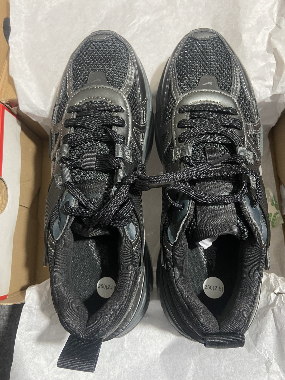 V2K 尺码:35.5-46P:350纯原版出品-V2K Run 黑色 FD0736-001 YZ039