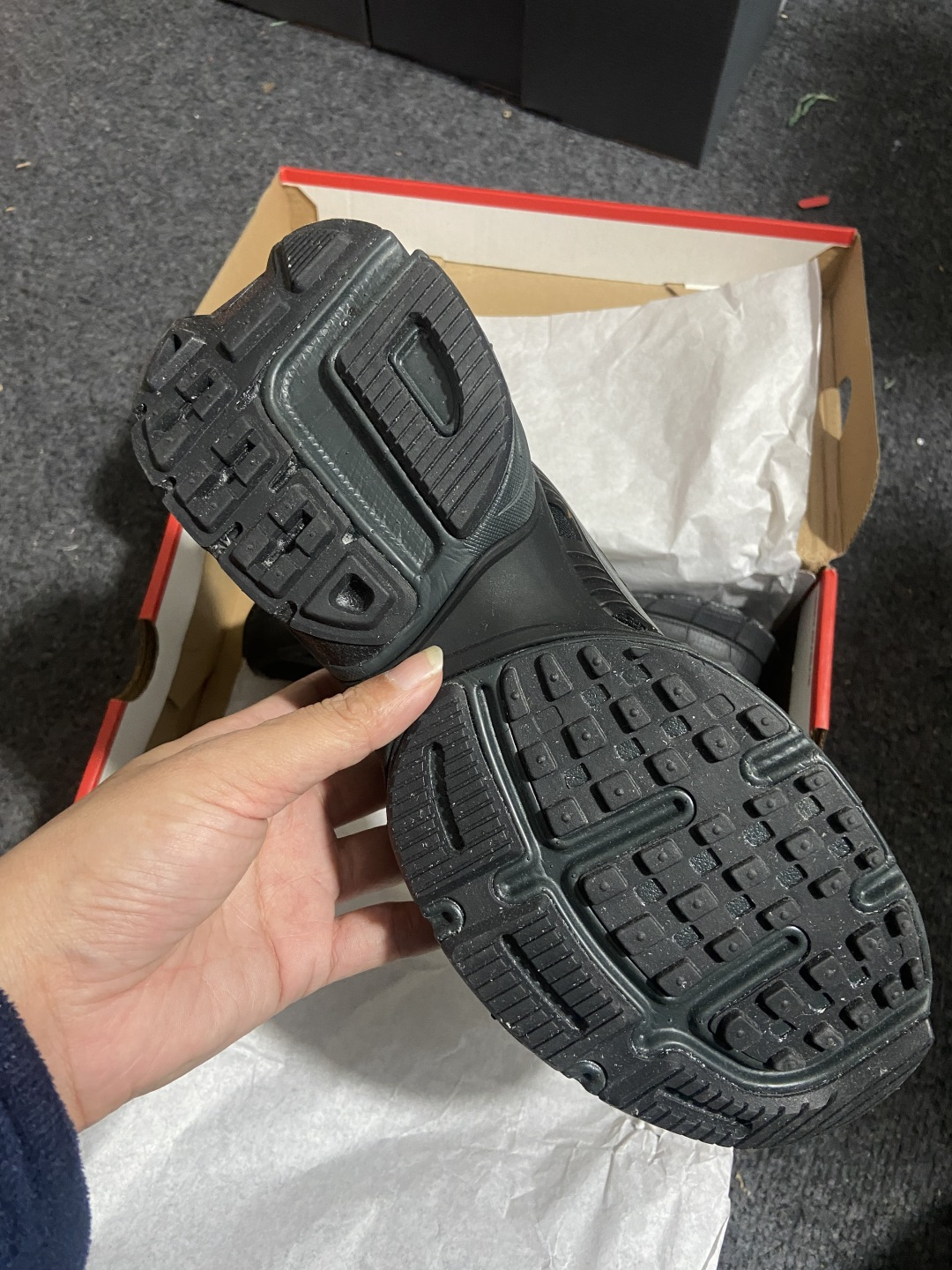 V2K 尺码:35.5-46P:350纯原版出品-V2K Run 黑色 FD0736-001 YZ039