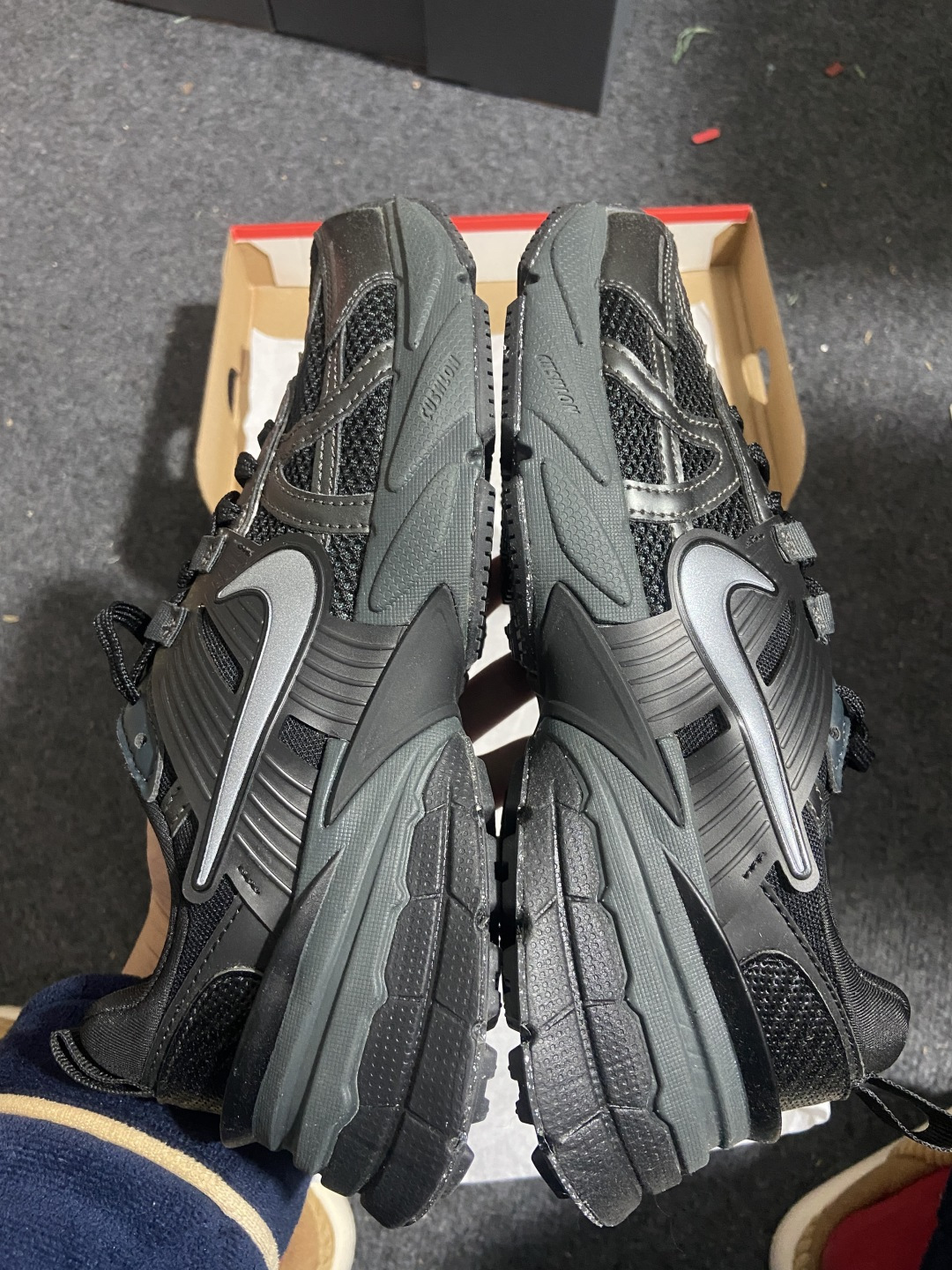V2K 尺码:35.5-46P:350纯原版出品-V2K Run 黑色 FD0736-001 YZ039