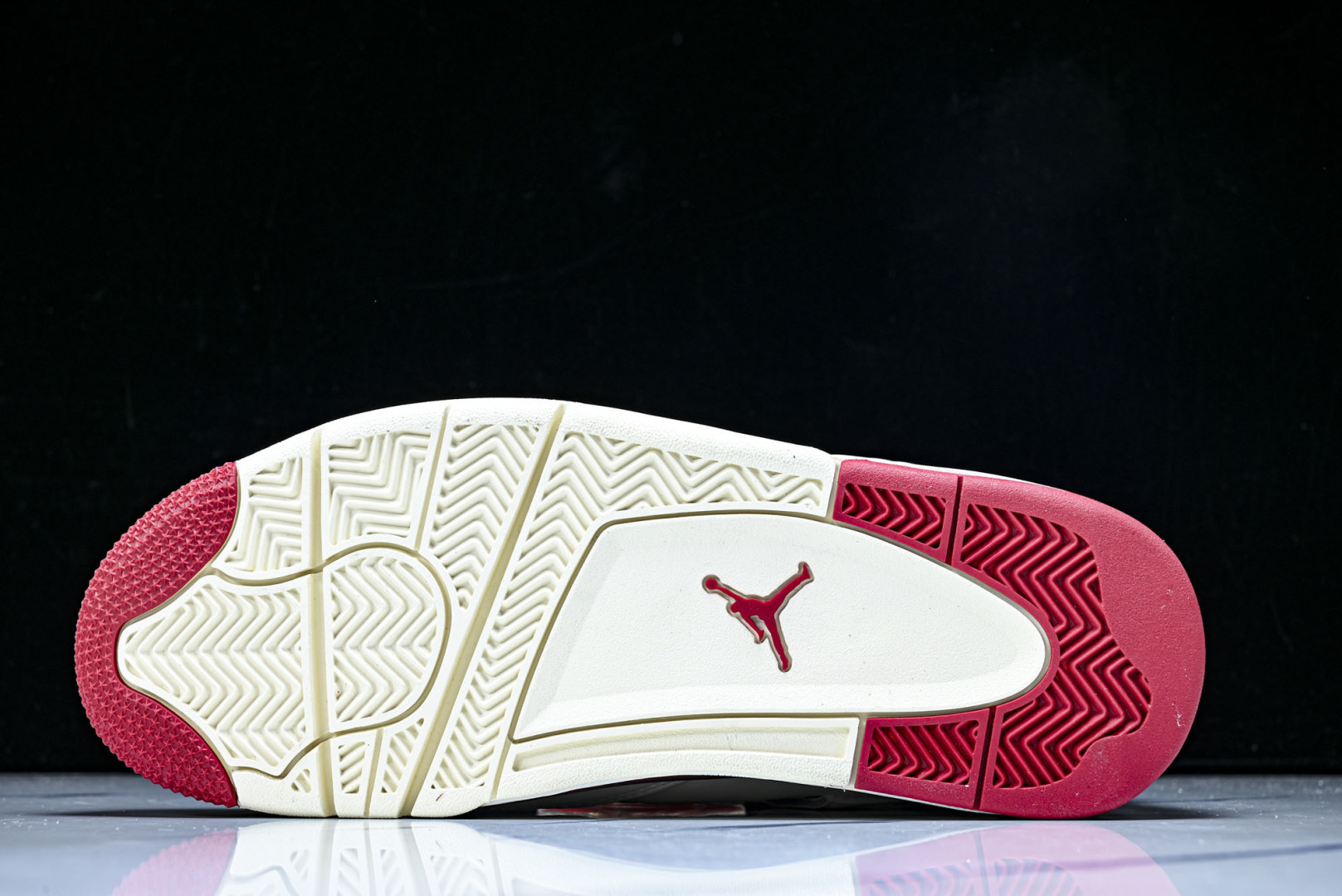 AJ4 EUR:40-48.5P:480纯原-Air Jordan 4 “Sierra Red”情人节白