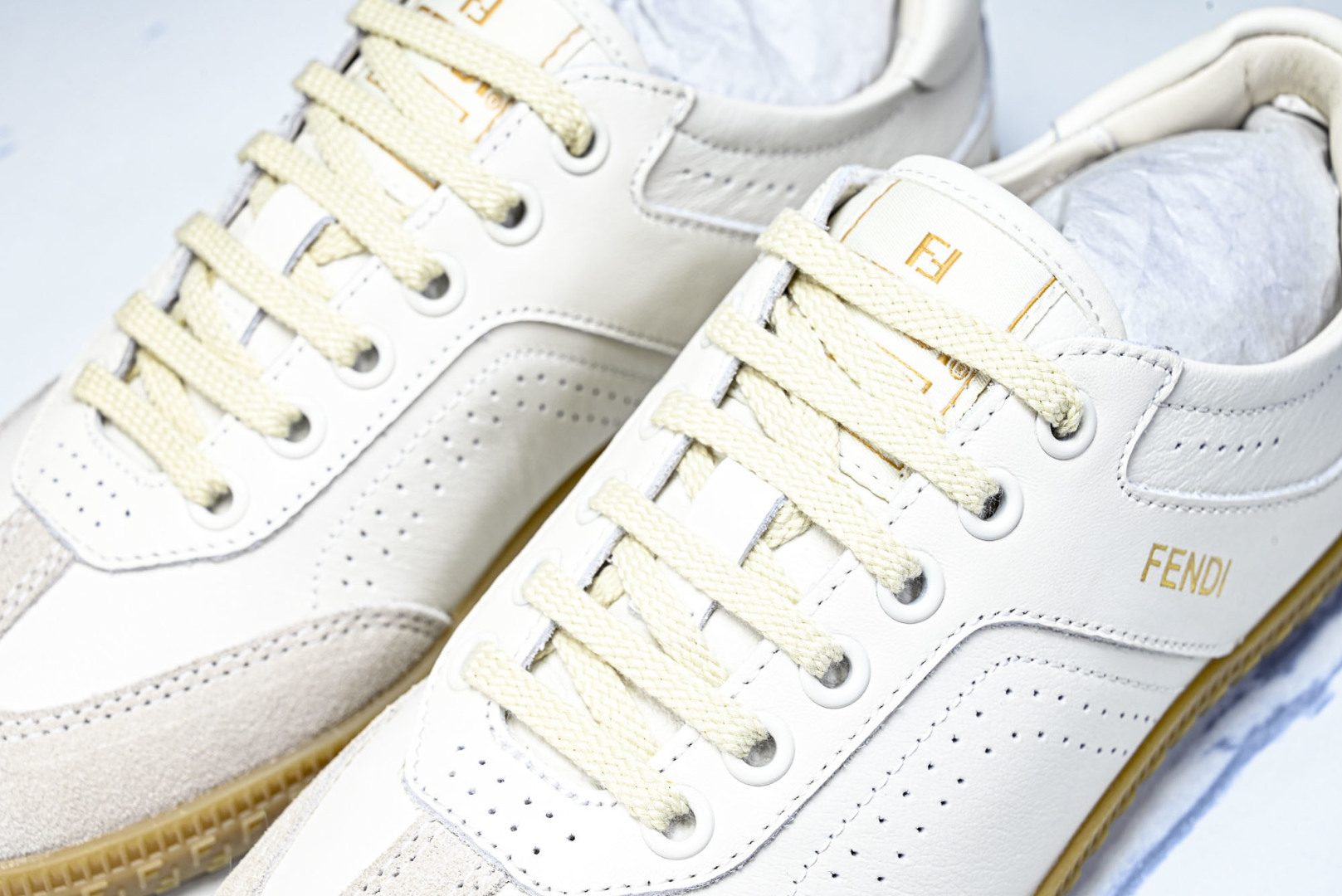 芬迪 EUR:38-45 偏大一码P:420纯原-FENDI 芬迪男女鞋 Flair 系带浮雕 FF 图