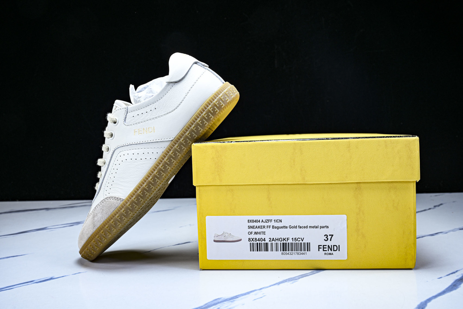 芬迪 EUR:38-45 偏大一码P:420纯原-FENDI 芬迪男女鞋 Flair 系带浮雕 FF 图