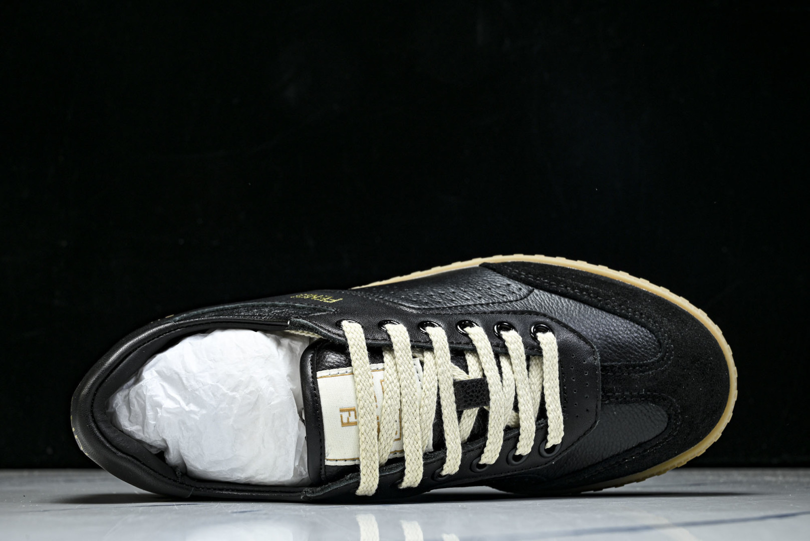 芬迪 EUR:38-45 偏大一码P:420纯原-FENDI 芬迪男女鞋 Flair 系带浮雕 FF 图