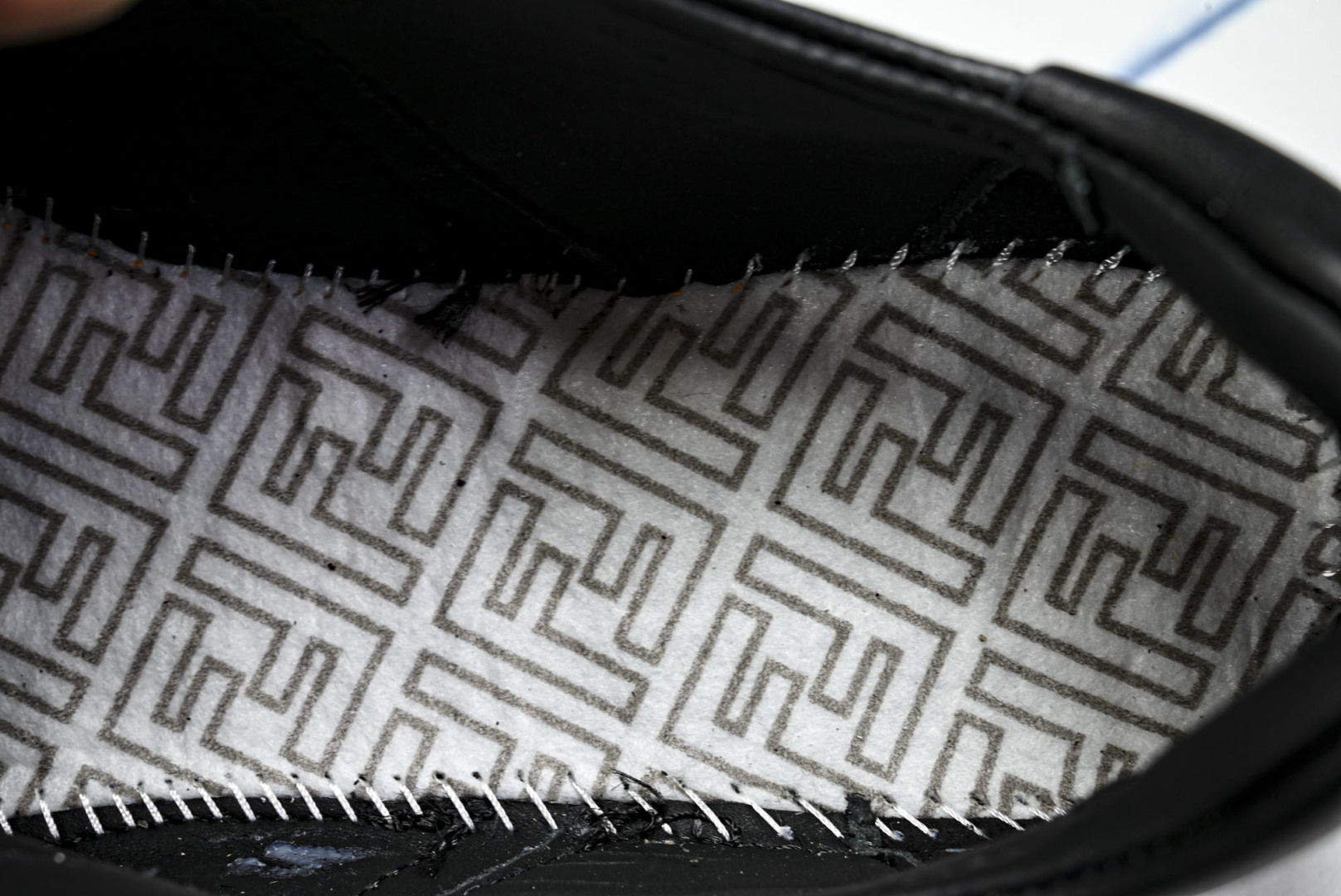 芬迪 EUR:38-45 偏大一码P:420纯原-FENDI 芬迪男女鞋 Flair 系带浮雕 FF 图