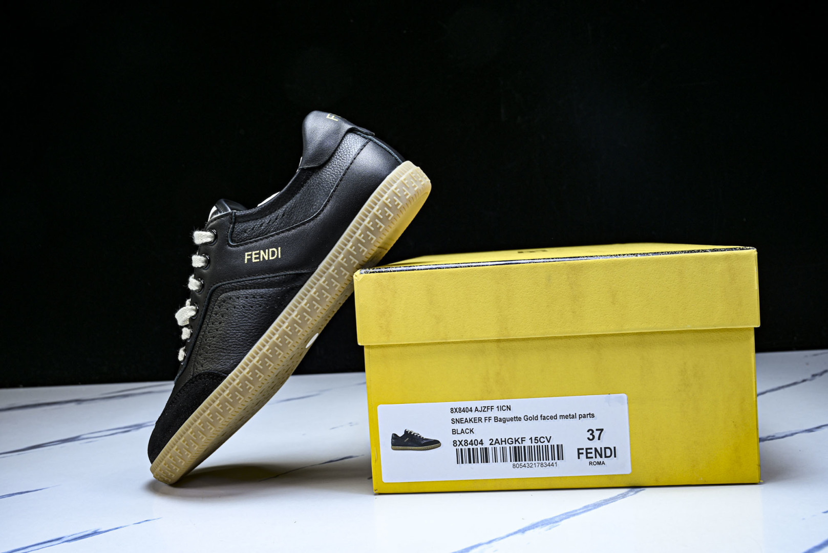 芬迪 EUR:38-45 偏大一码P:420纯原-FENDI 芬迪男女鞋 Flair 系带浮雕 FF 图