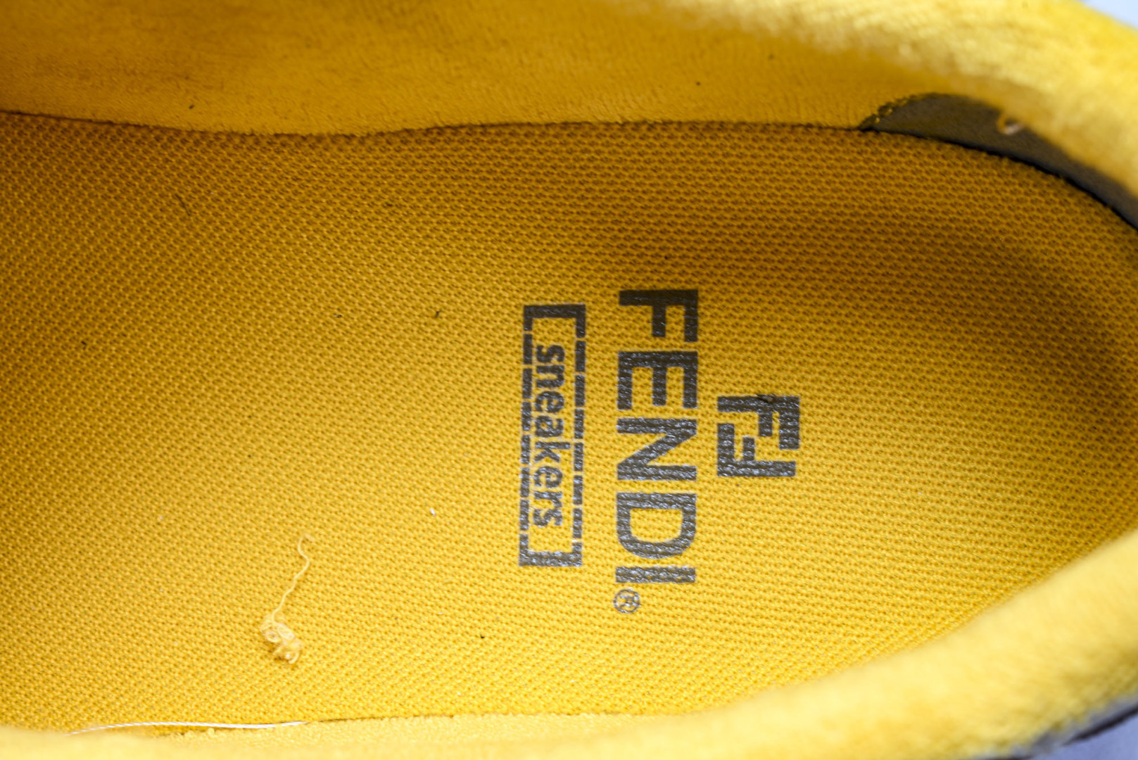 芬迪 EUR:36-46 偏大一码P:500纯原-FENDI 芬迪男女鞋 Flair 图案穿孔经典系带运