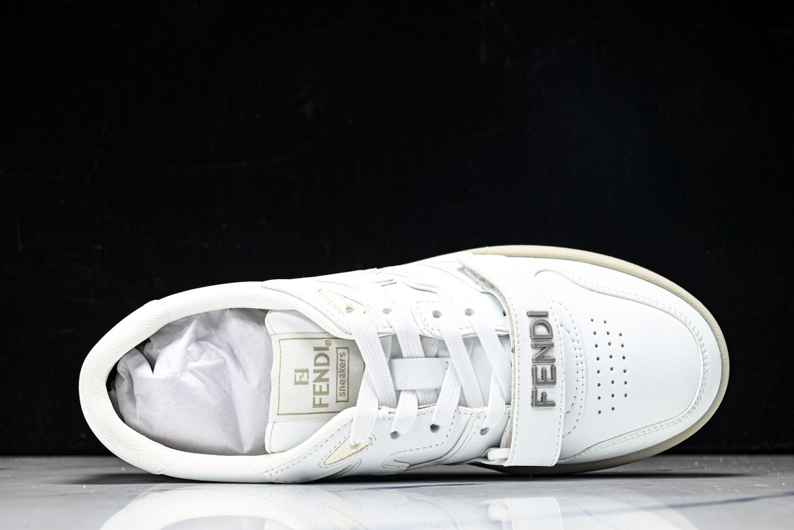 芬迪 EUR:36-46 偏大一码P:500纯原-FENDI 芬迪男女鞋 Flair 图案穿孔经典系带运