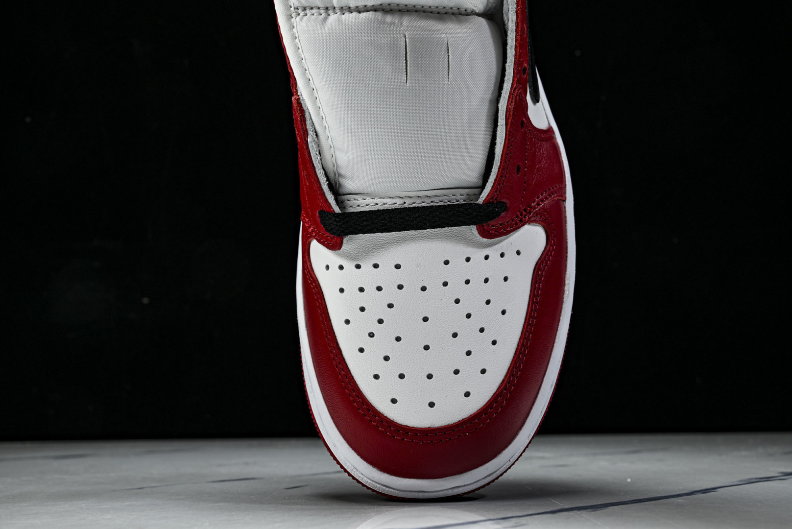 Air Jordan 1 Retro Low OG Chicago (2025) 白红 HQ6998-6