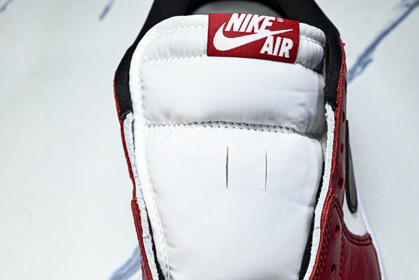 Air Jordan 1 Retro Low OG Chicago (2025) 白红 HQ6998-6