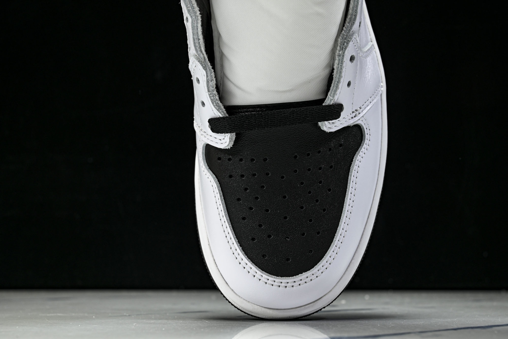 AJ1黑白 尺码40-47.5P：570纯原出品-Air Jordan 1 Retro High OG 